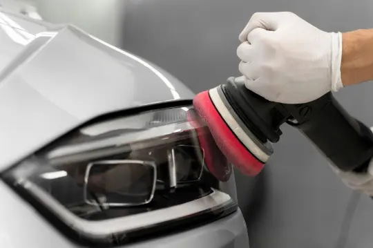 Pulido de faro delantero