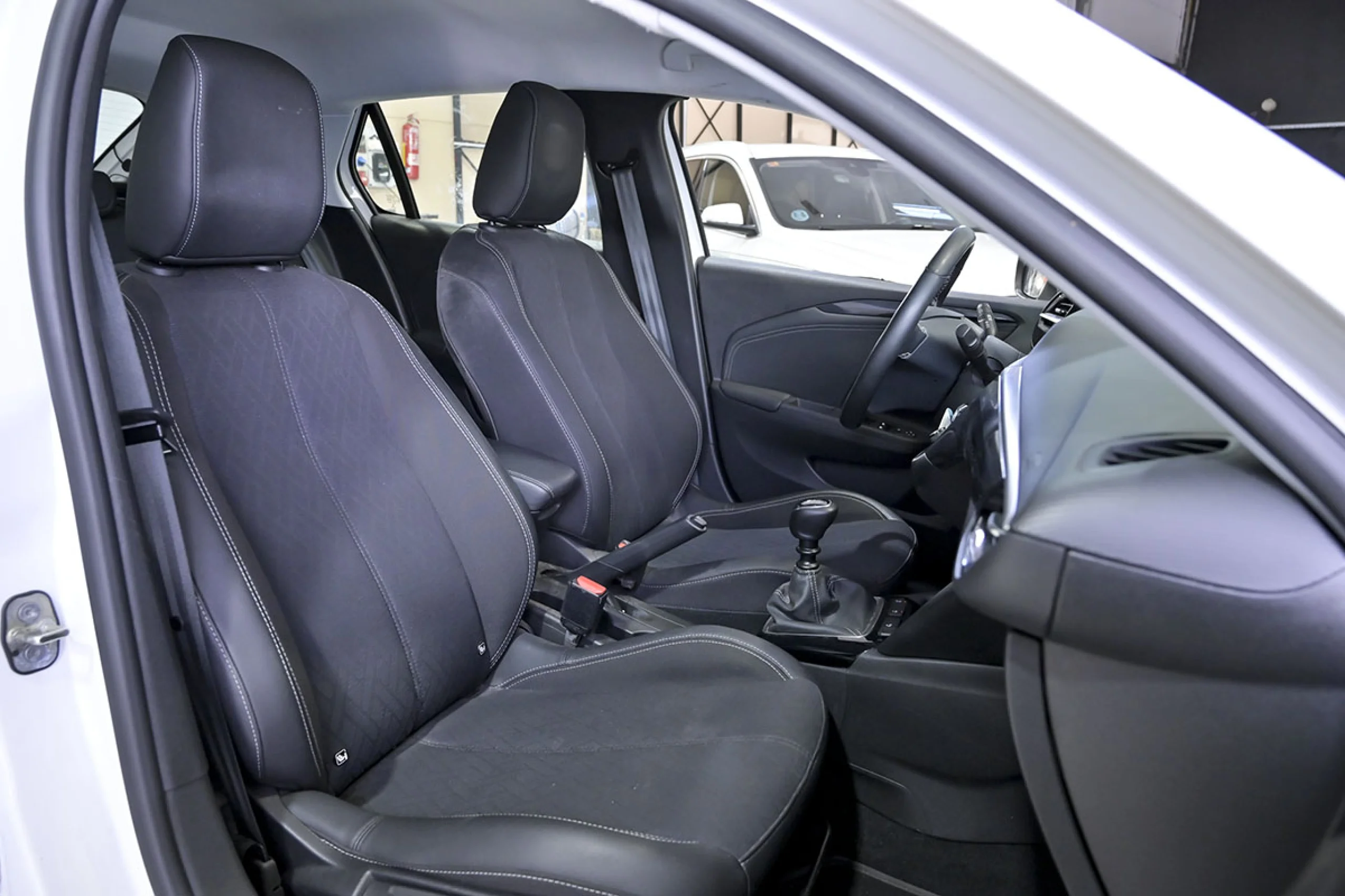 Opel Corsa 1.2T XHL 74kW 100CV Elegance - Foto 32