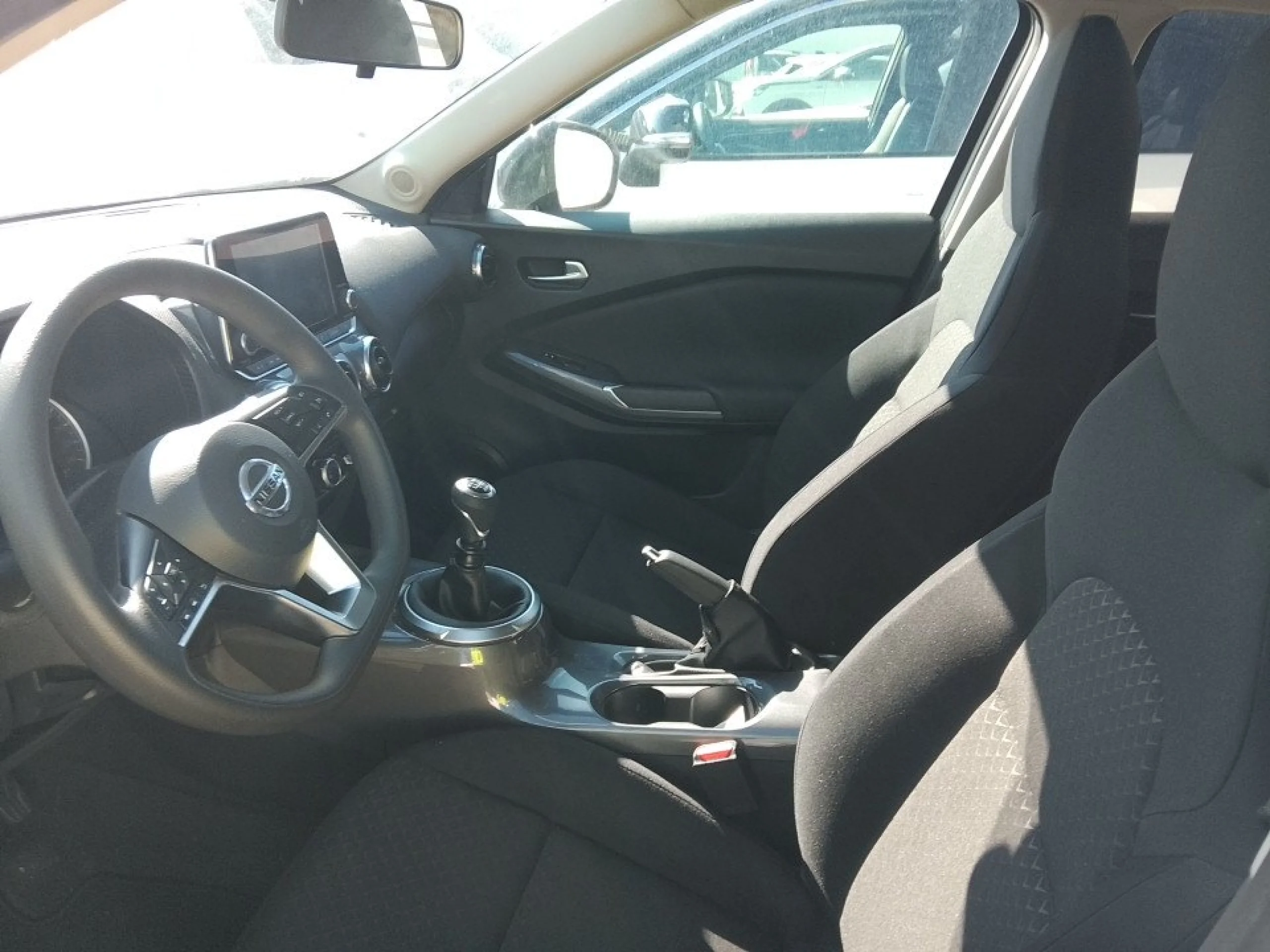 Nissan Juke DIG-T 84 kW (114 CV) 6M/T Acenta - Foto 7