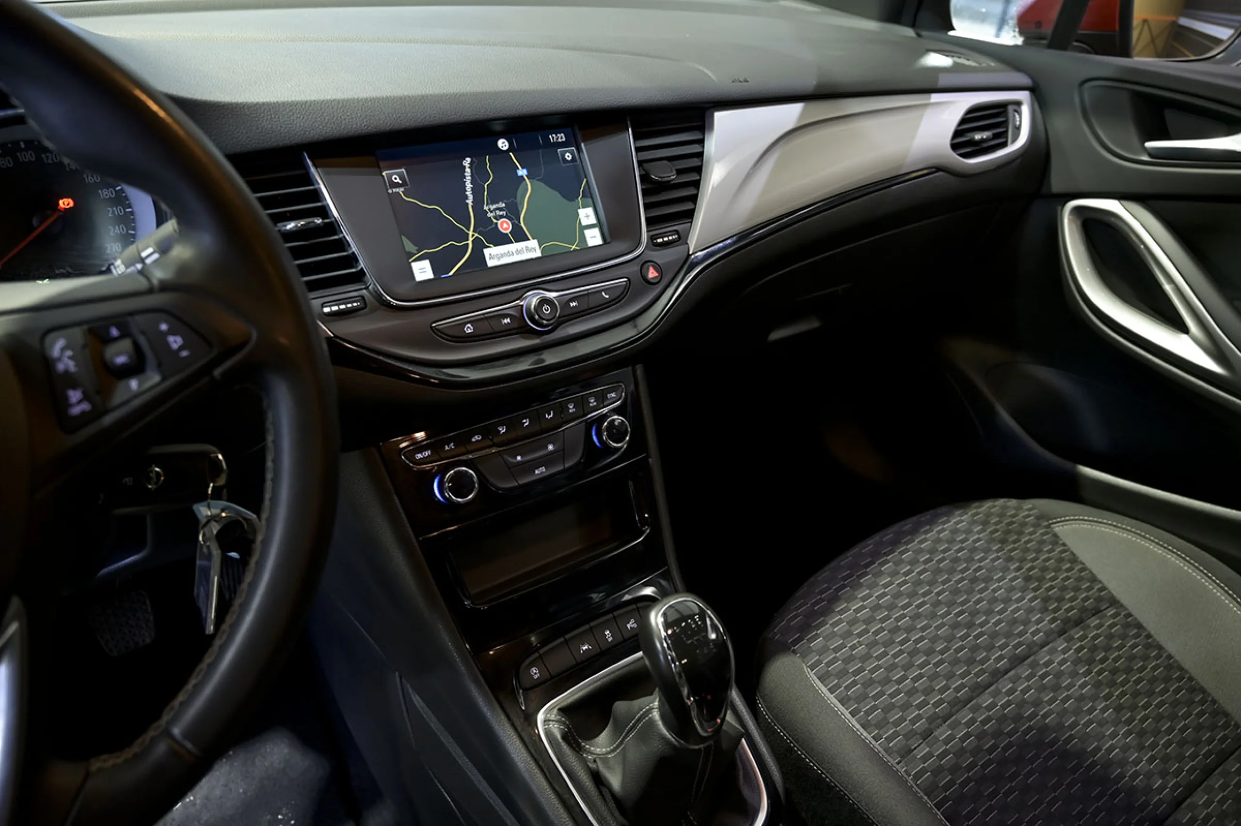 Opel Astra 1.5D DVH 90kW 122CV GS Line ST - Foto 29