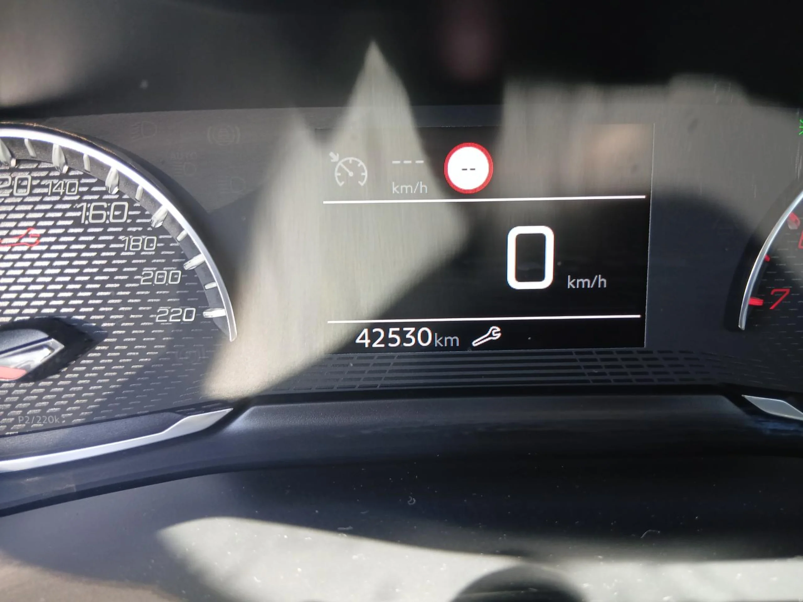 Peugeot 2008 Active Pack BlueHDI 81kW (110CV) - Foto 6