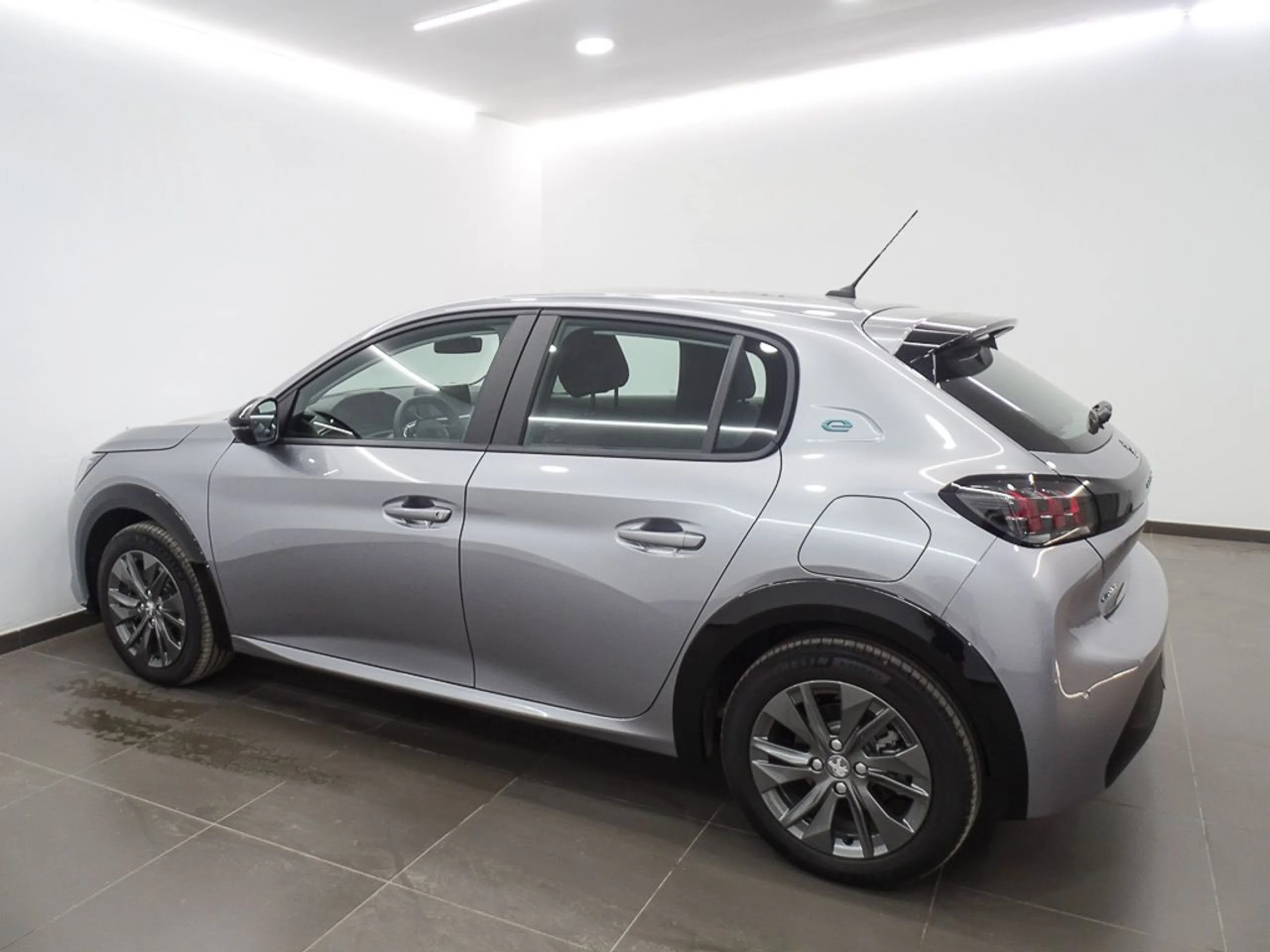 Peugeot 208 e-208 Electrico Active - Foto 16