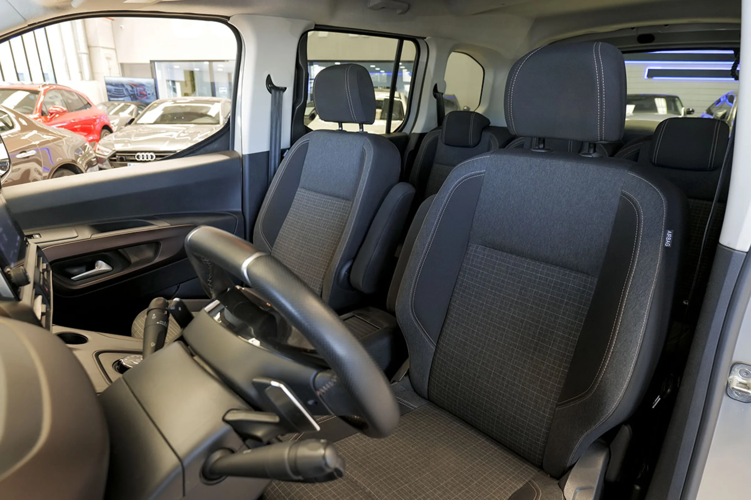 Peugeot Rifter GT Standard BlueHDi 96kW Auto - Foto 7