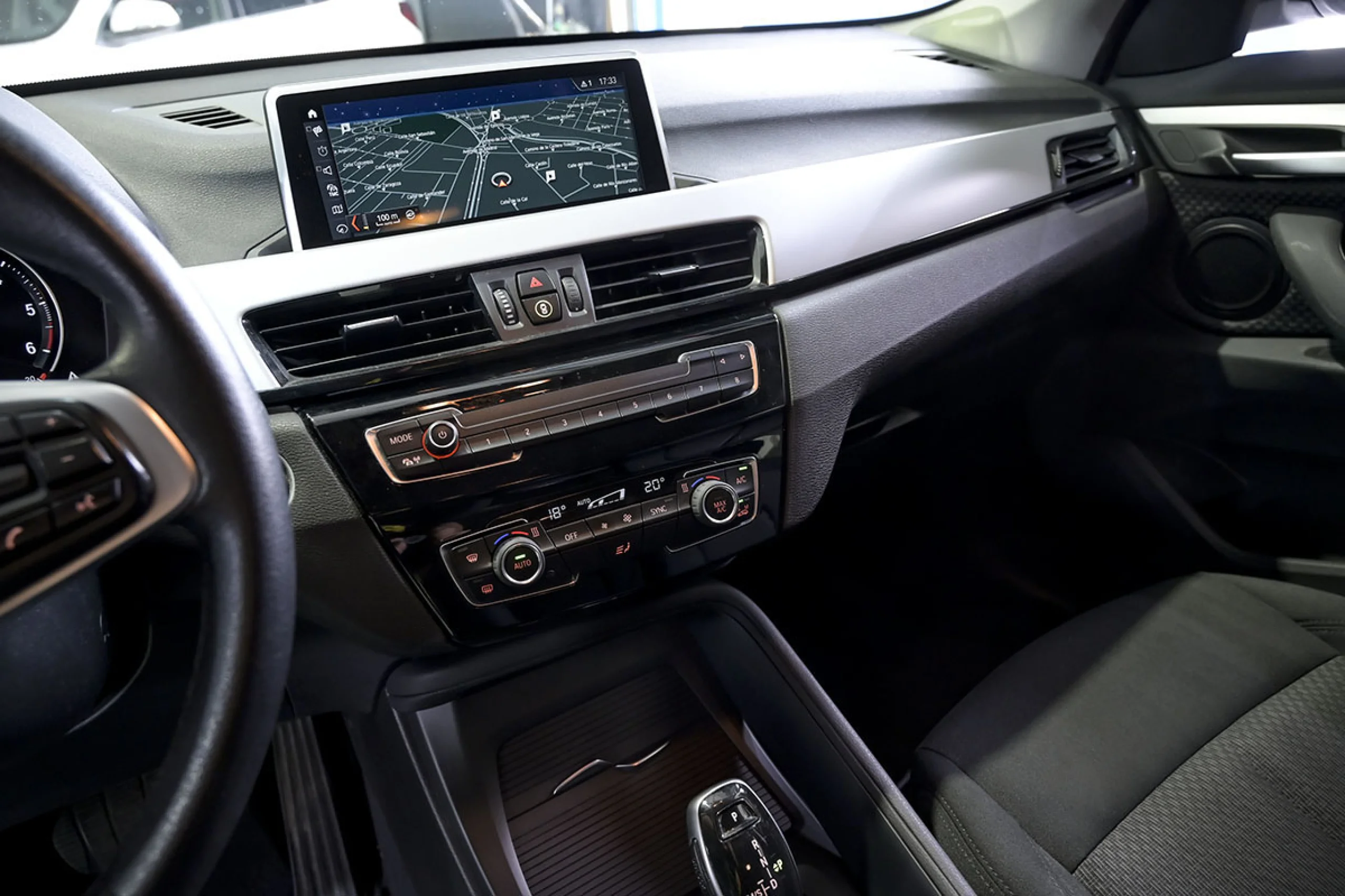 BMW X1 sDrive18dA Business - Foto 27