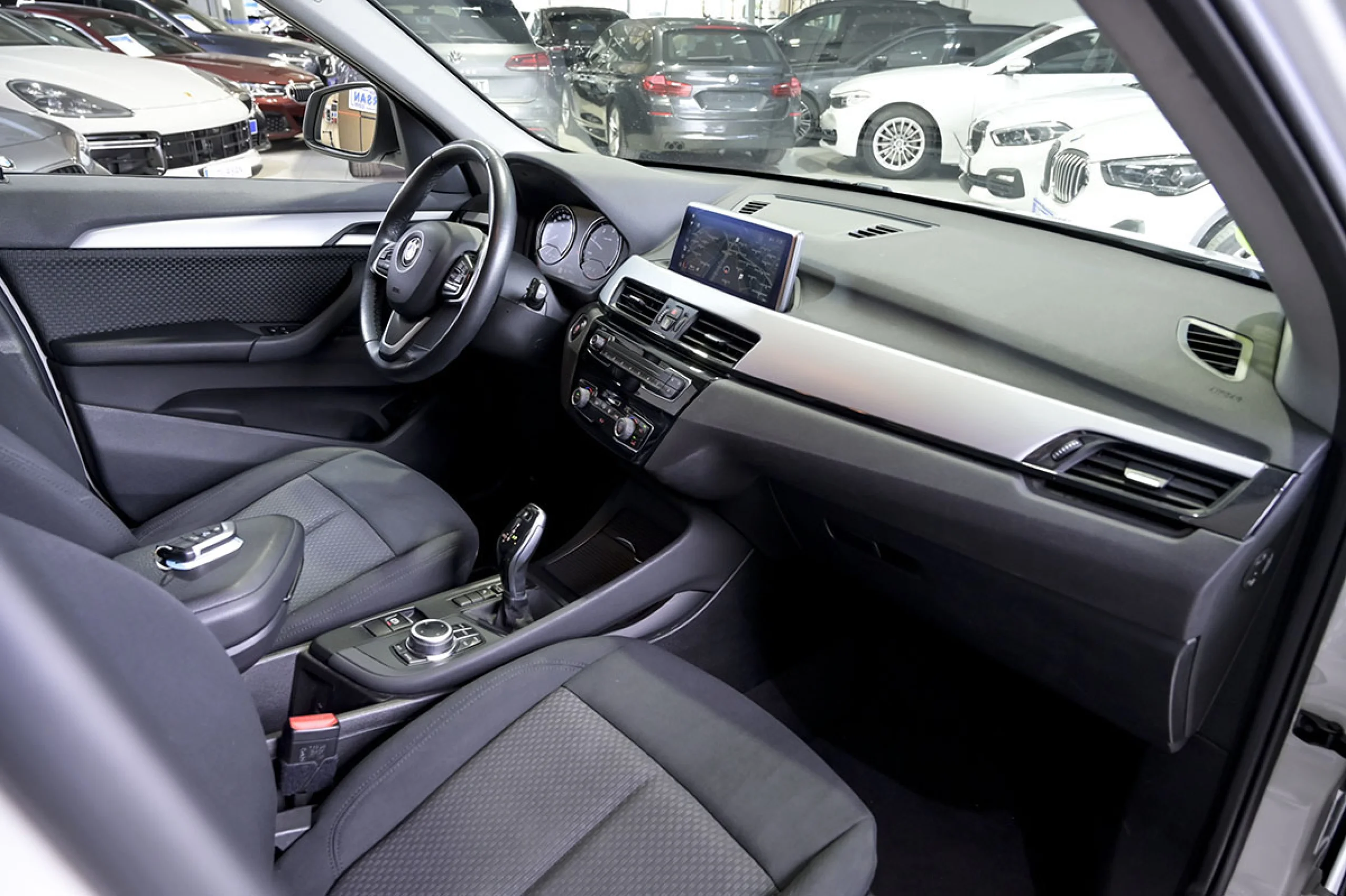 BMW X1 sDrive18dA Business - Foto 31