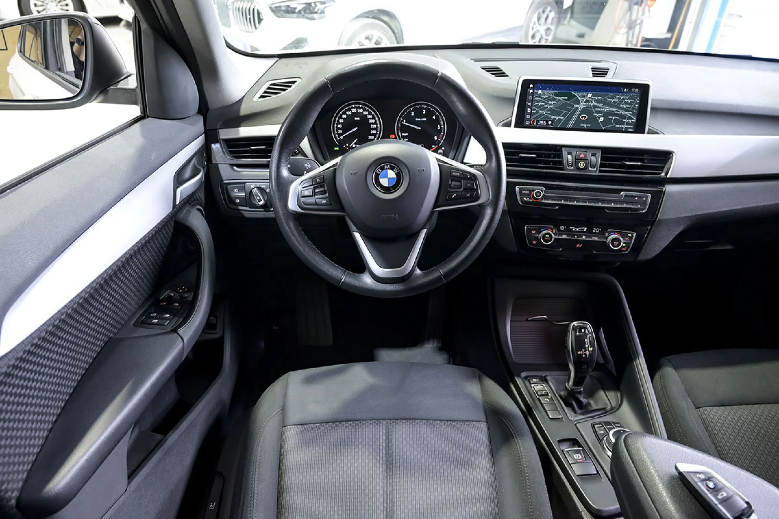 BMW X1 sDrive18dA Business - Foto 32