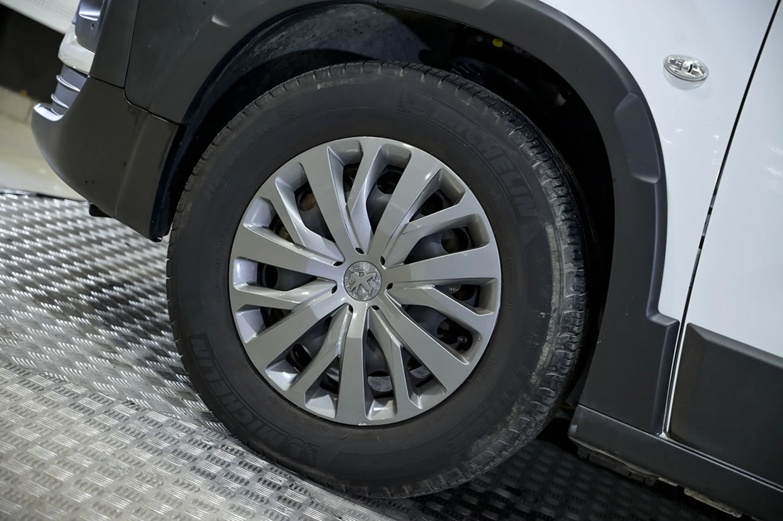 Peugeot Rifter Active Pack Business Std. BlueHDi 100 - Foto 13