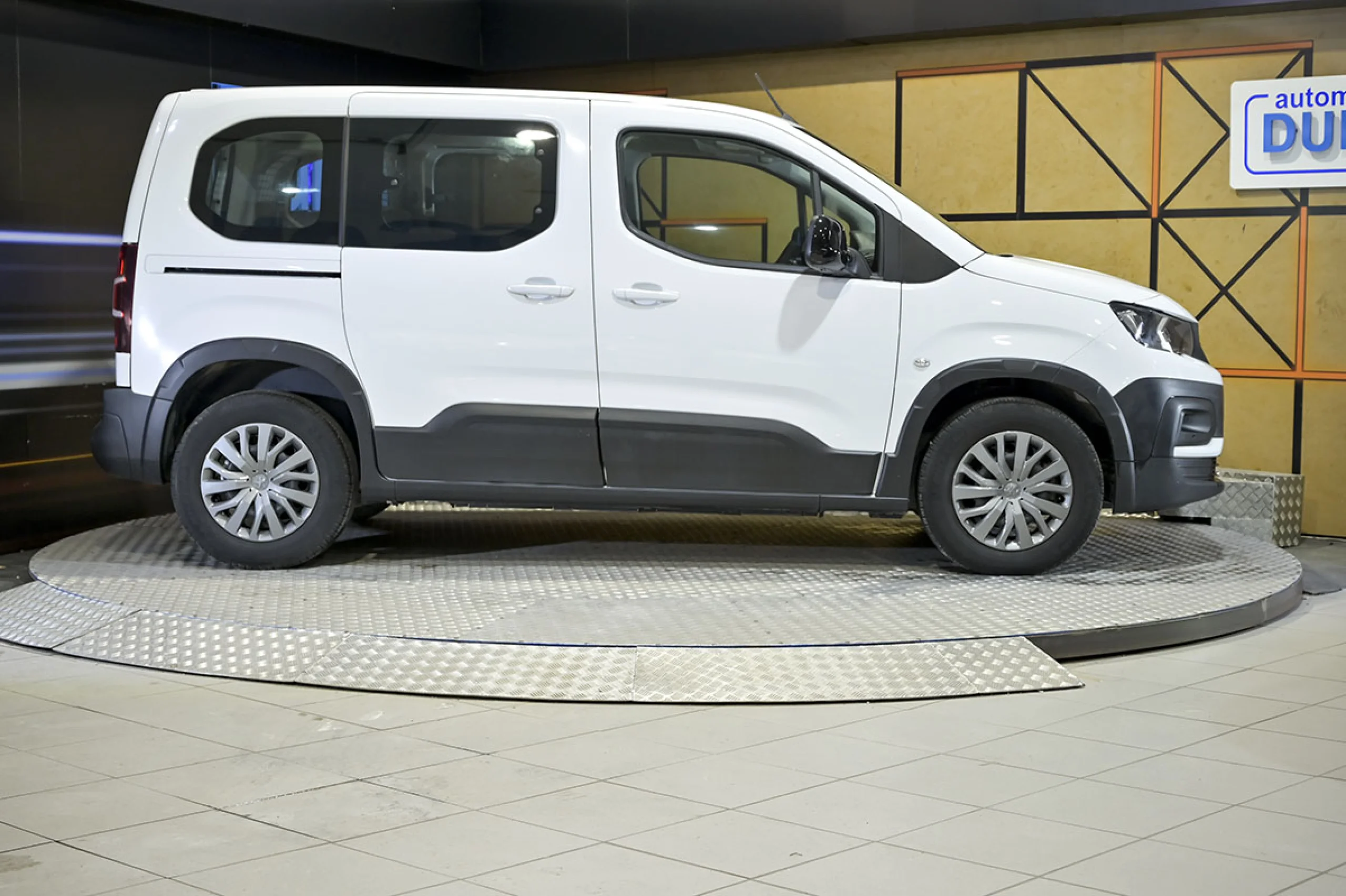 Peugeot Rifter Active Pack Business Std. BlueHDi 100 - Foto 19