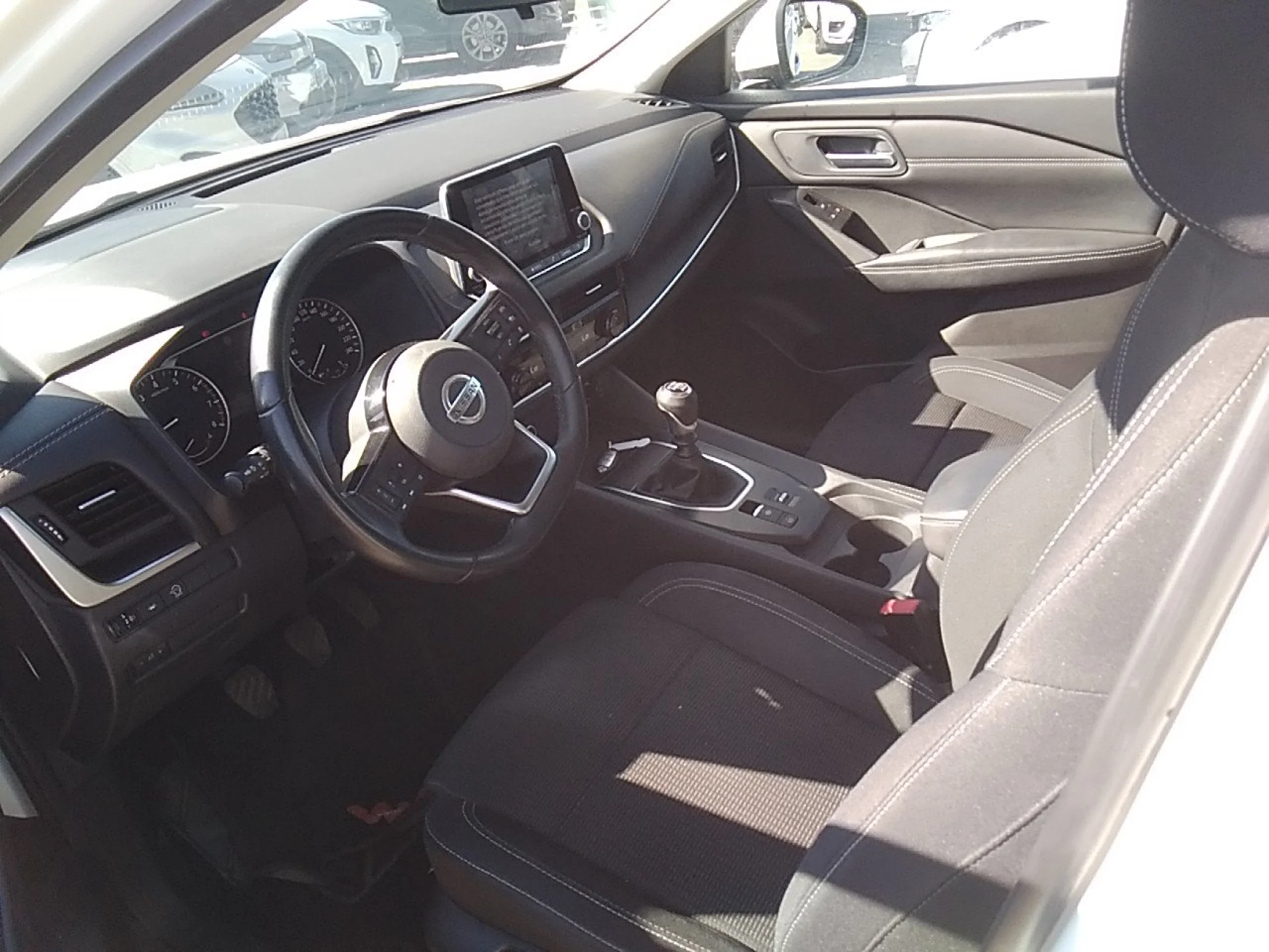 Nissan Qashqai DIG-T 103kW (140CV) mHEV 4x2 Acenta - Foto 7