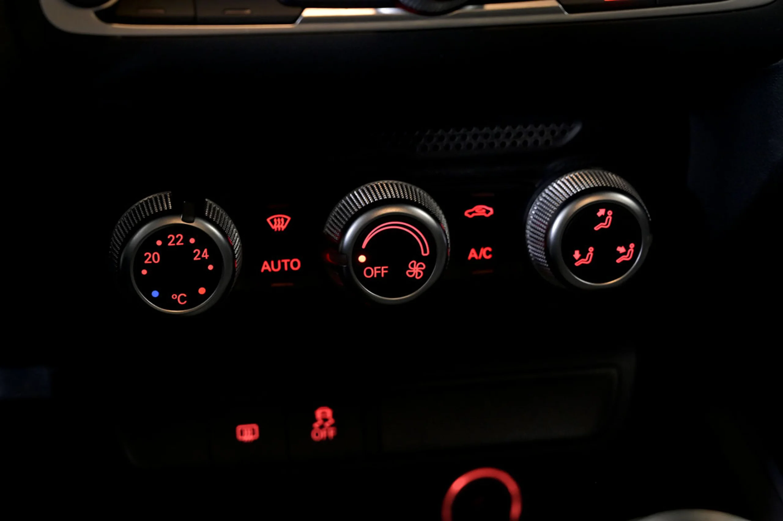 Audi A1 Sportback 1.4 TDI 90CV ultra Attraction - Foto 27