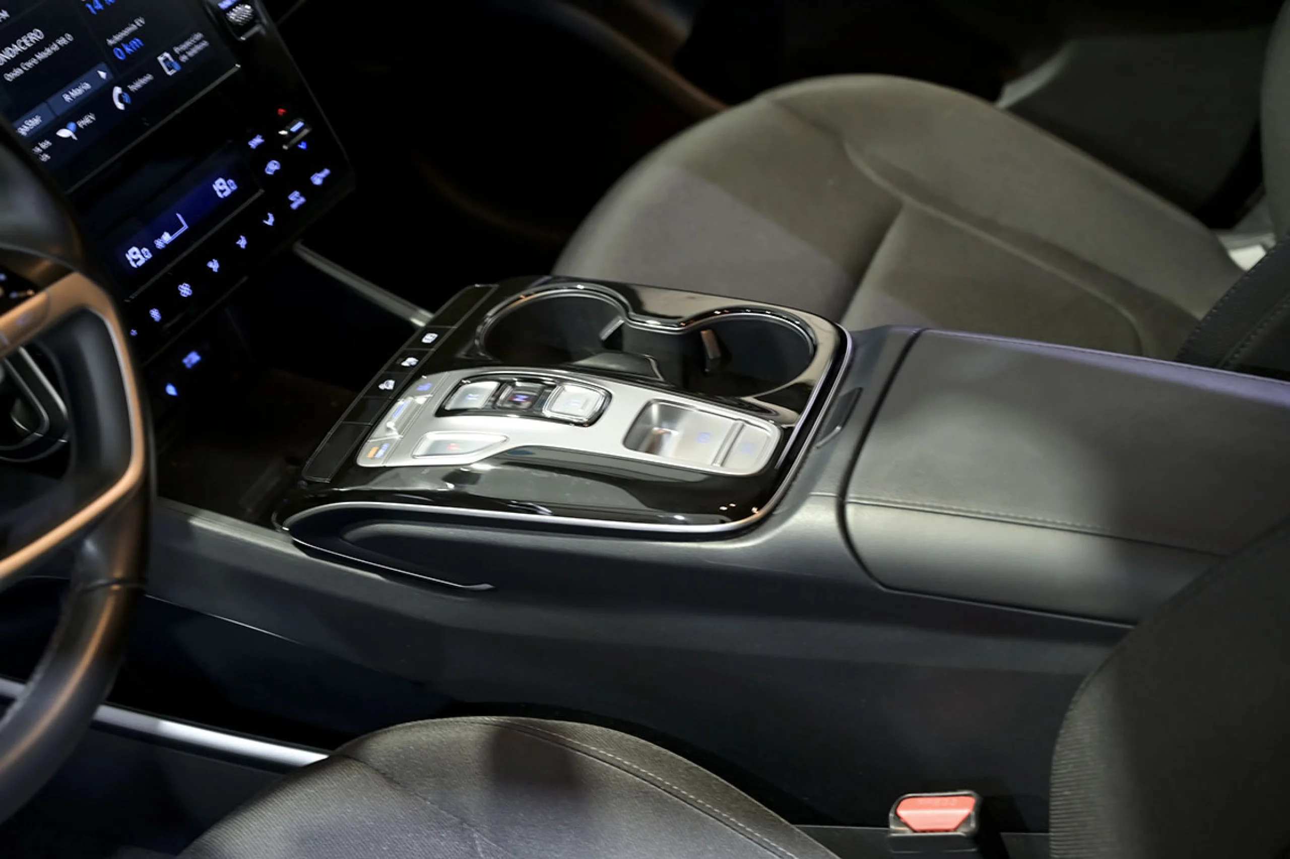 Hyundai Tucson 1.6 TGDI PHEV 195kW Maxx Auto 4X4 - Foto 31