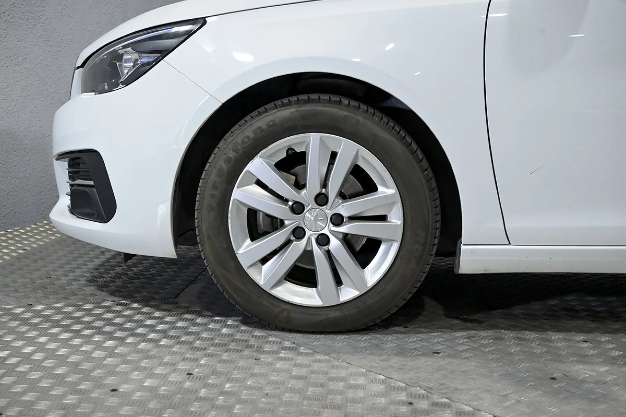Peugeot 308 5p Active BlueHDi 130 SS - Foto 15
