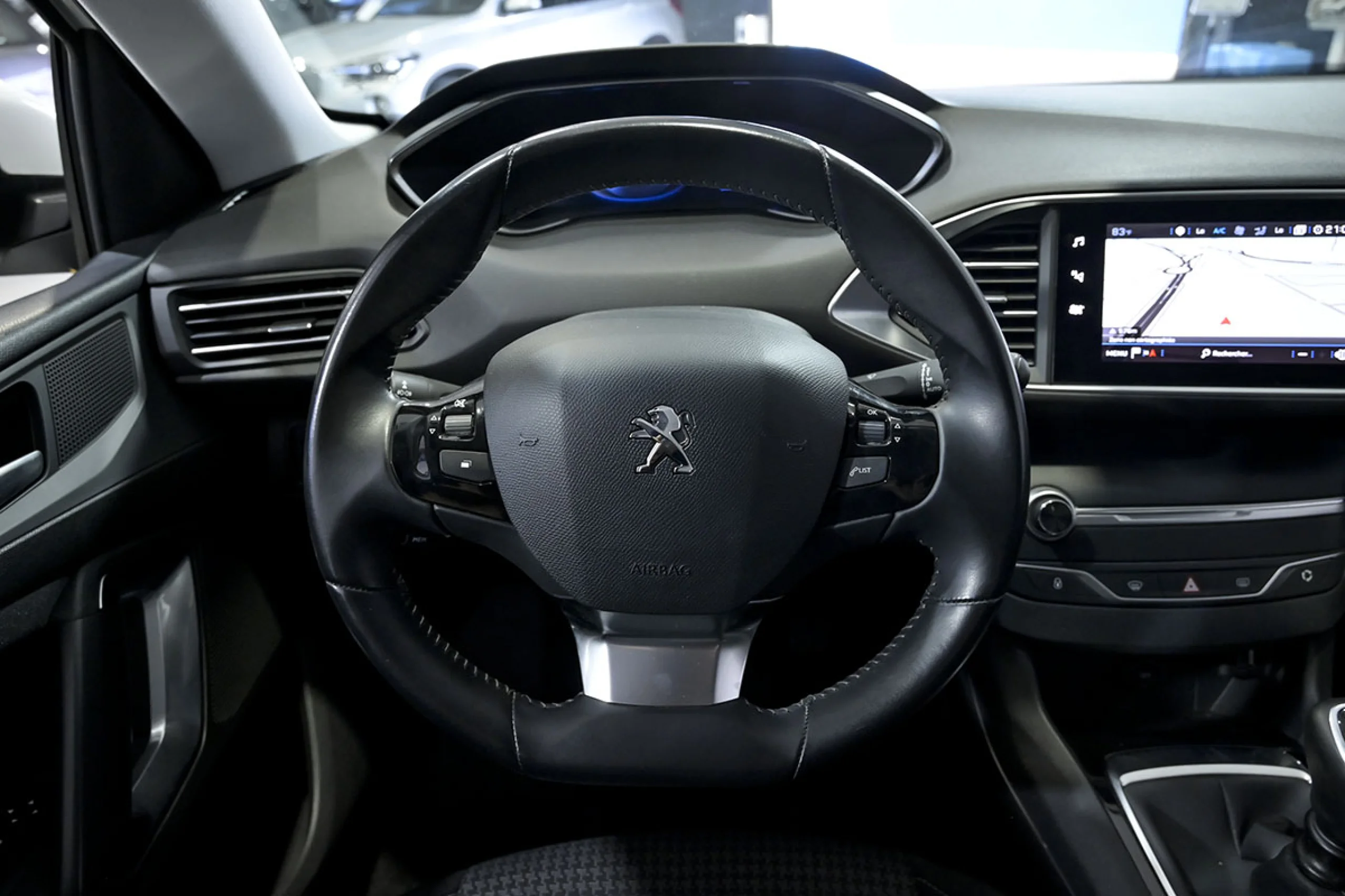 Peugeot 308 5p Active BlueHDi 130 SS - Foto 28