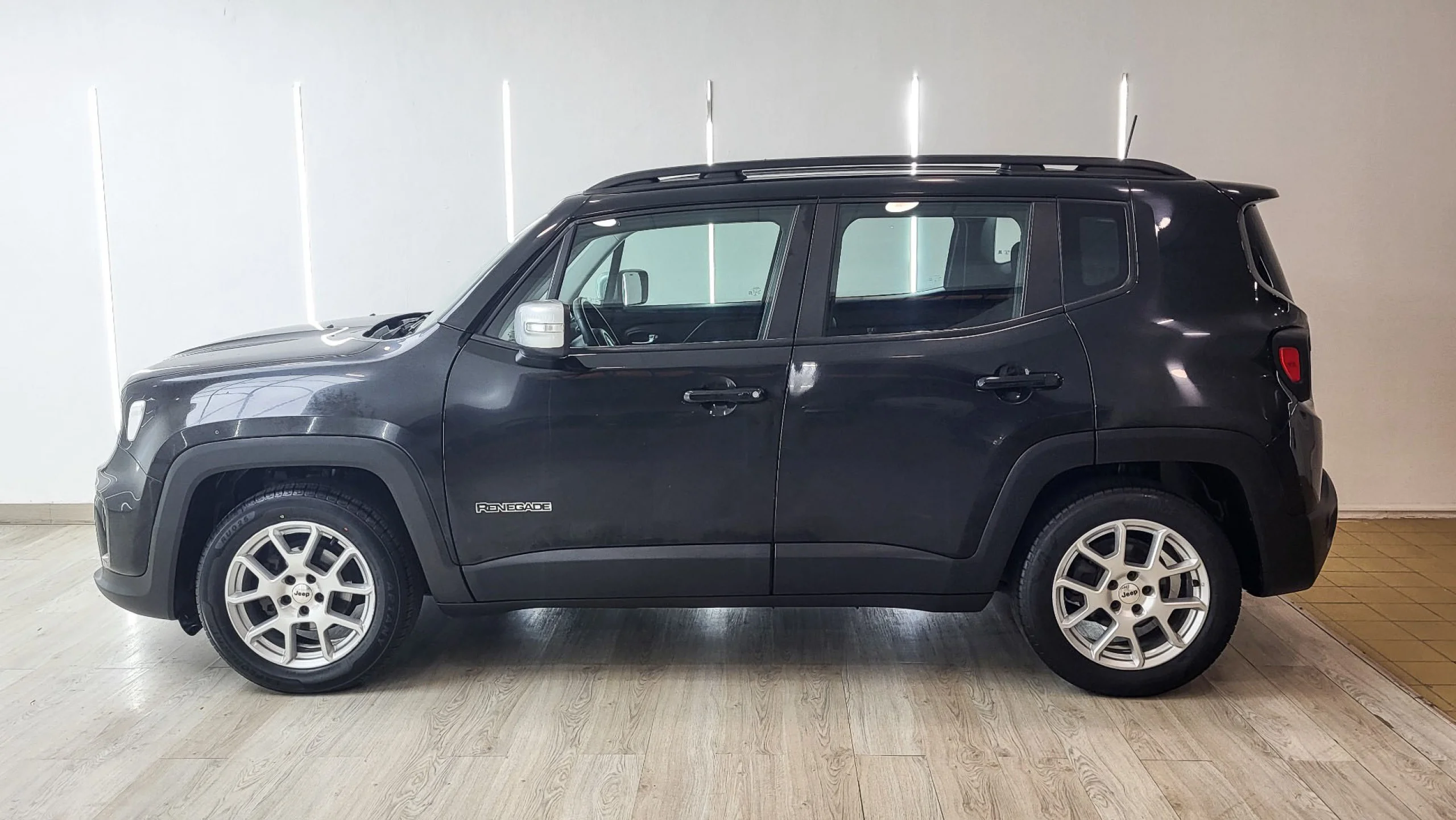 Jeep Renegade Limited 1.0G 88kW 120CV 4x2 - Foto 13