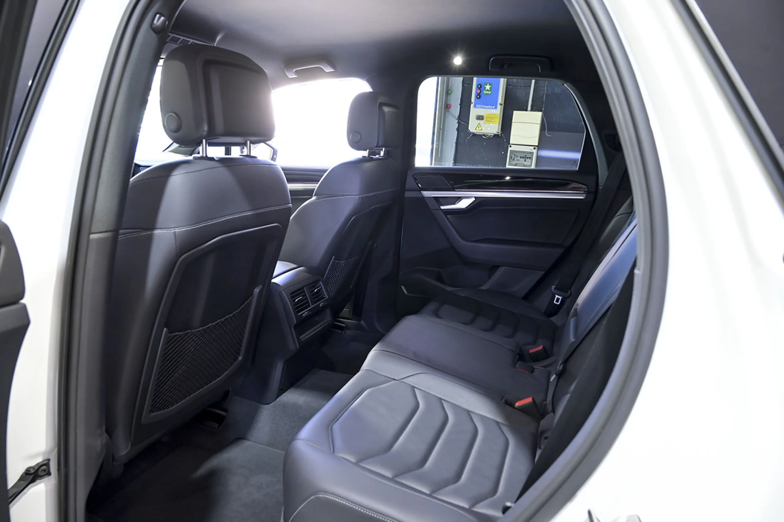 Volkswagen Touareg Prem Eleg 3.0 V6 TDI 210kW Tip 4M - Foto 15