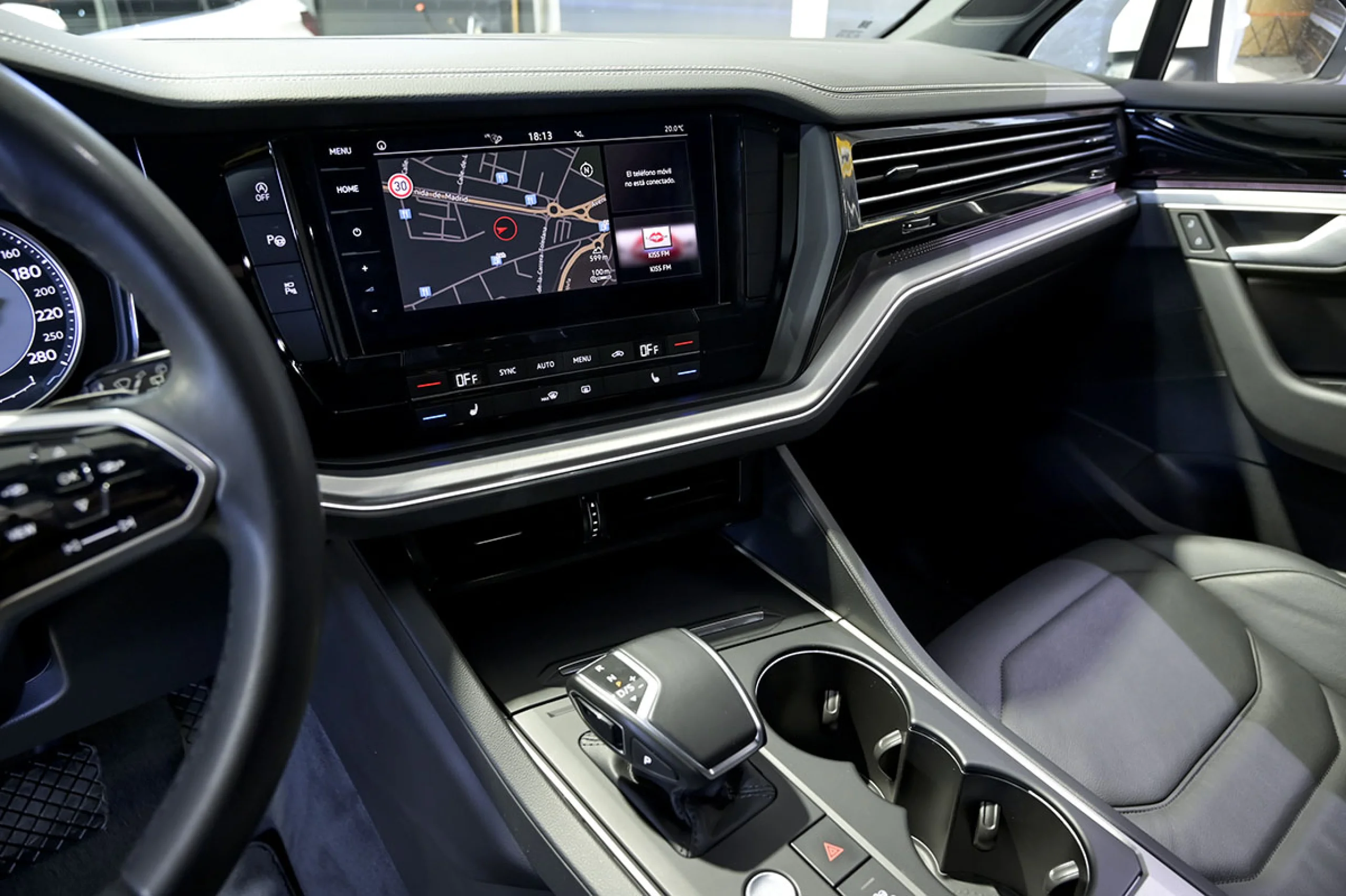 Volkswagen Touareg Prem Eleg 3.0 V6 TDI 210kW Tip 4M - Foto 24