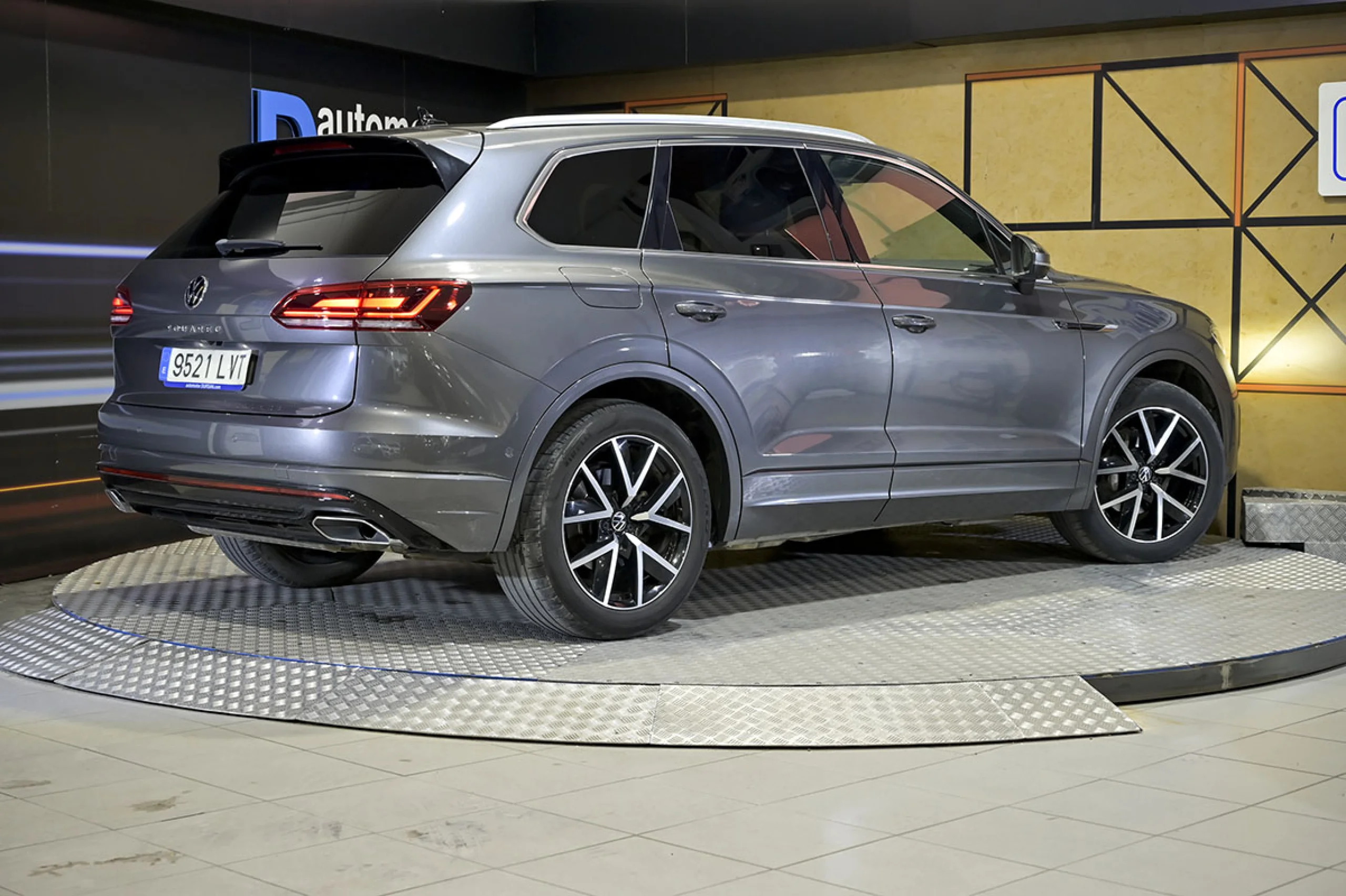 Volkswagen Touareg Prem Eleg 3.0 V6 TDI 210kW Tip 4M - Foto 5