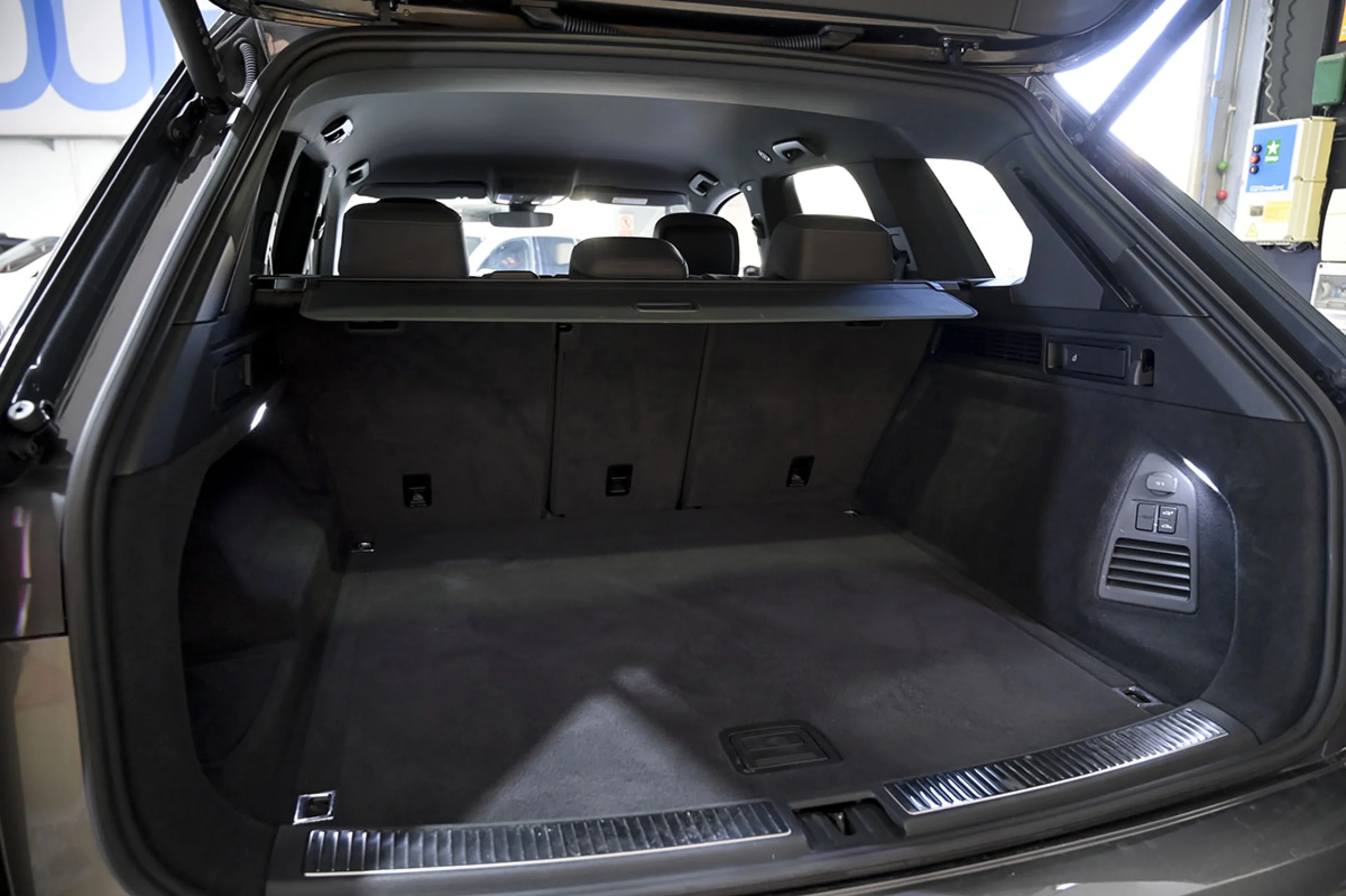 Volkswagen Touareg Prem Eleg 3.0 V6 TDI 210kW Tip 4M - Foto 12