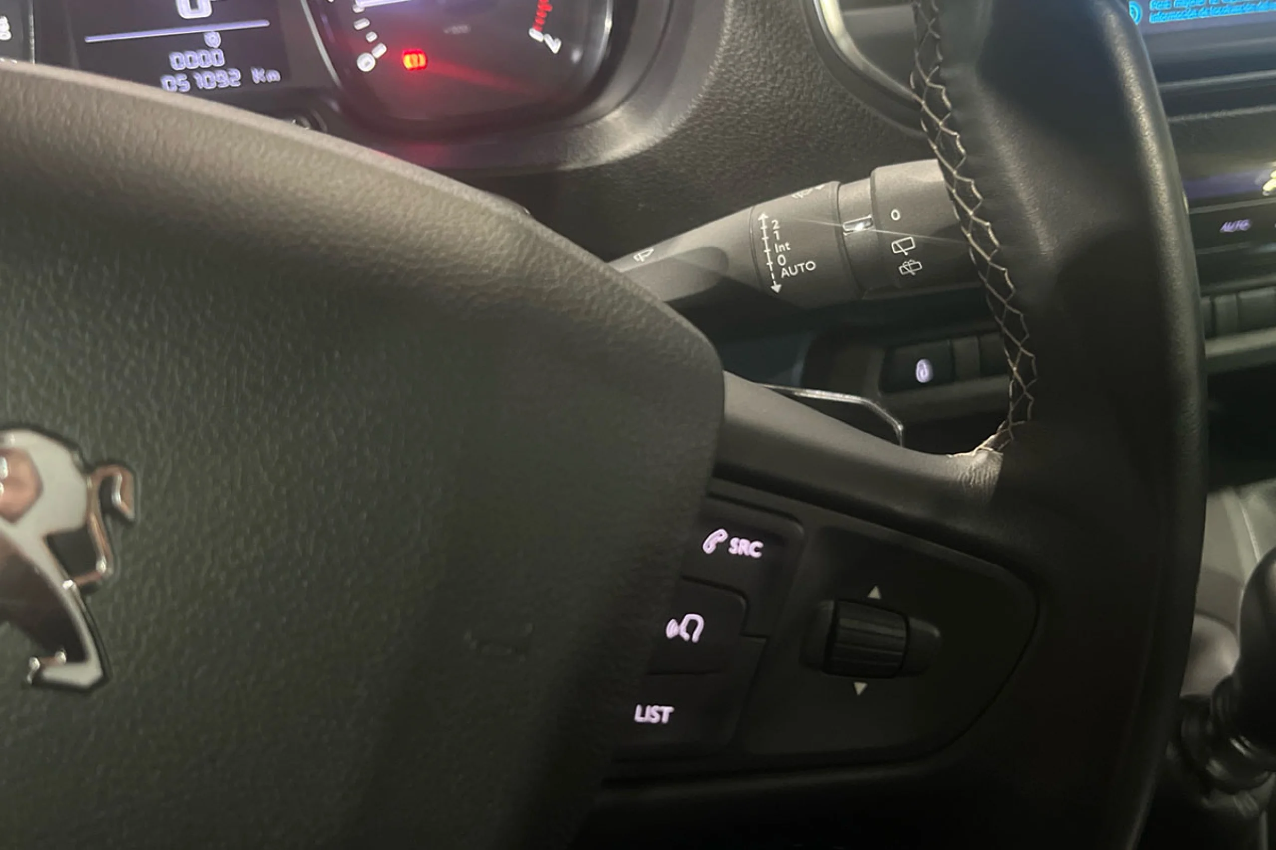 Peugeot Traveller Active BlueHDi 145 SS 6V MAN Standard - Foto 29