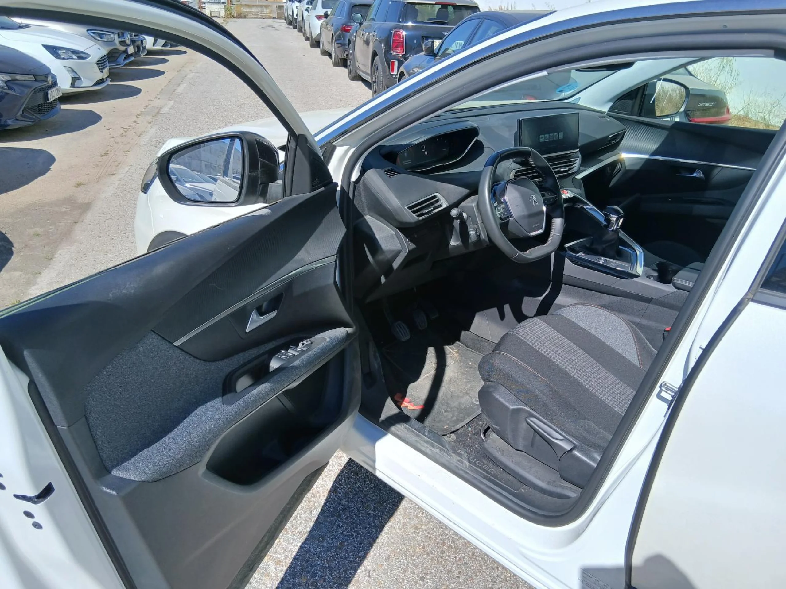 Peugeot 3008 1.5 BlueHDi 96kW (130CV) S&amp;S Active Pack - Foto 5