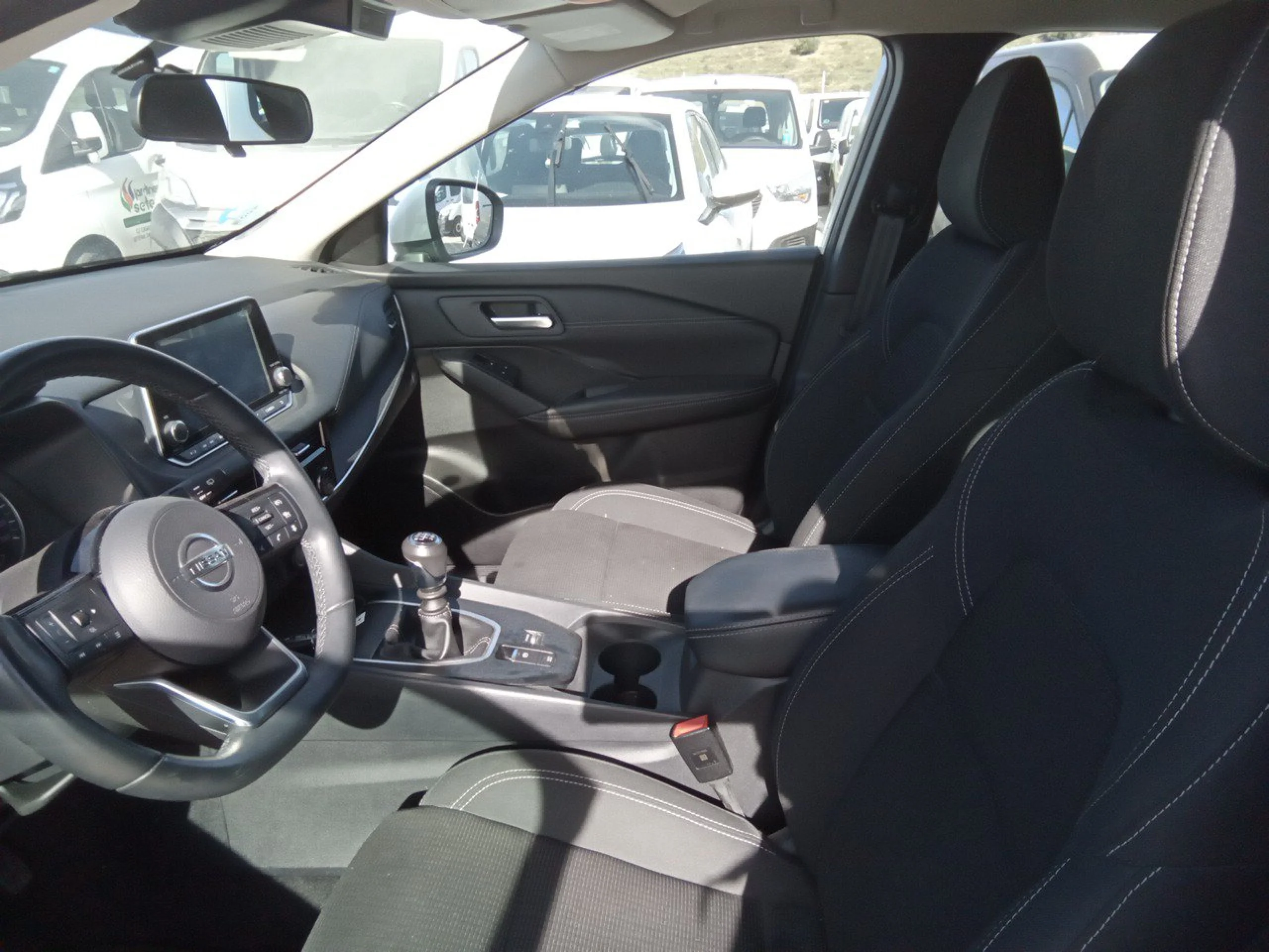 Nissan Qashqai DIG-T 103kW (140CV) mHEV 4x2 Acenta - Foto 7