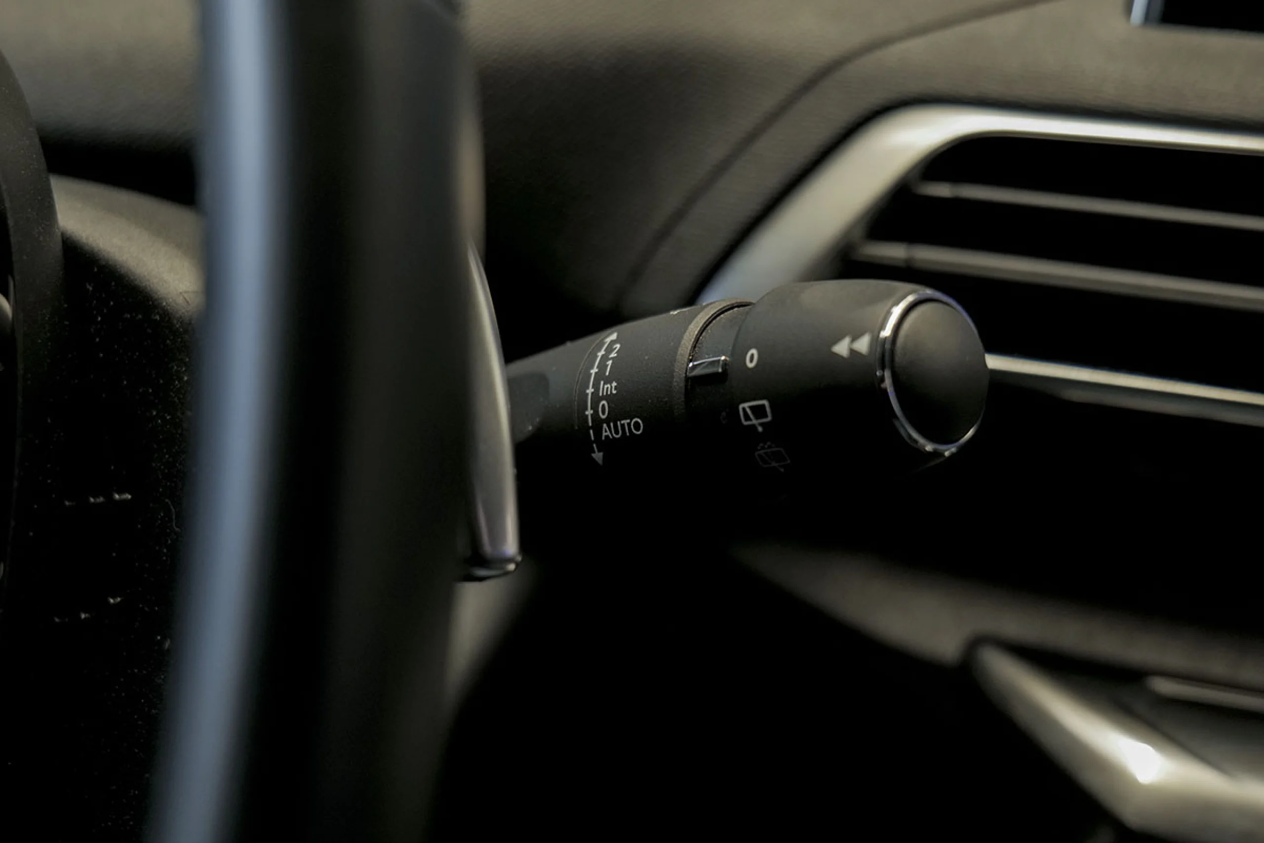 Peugeot 3008 2.0 BlueHDi 133kW 180CV SS GT EAT8 - Foto 26