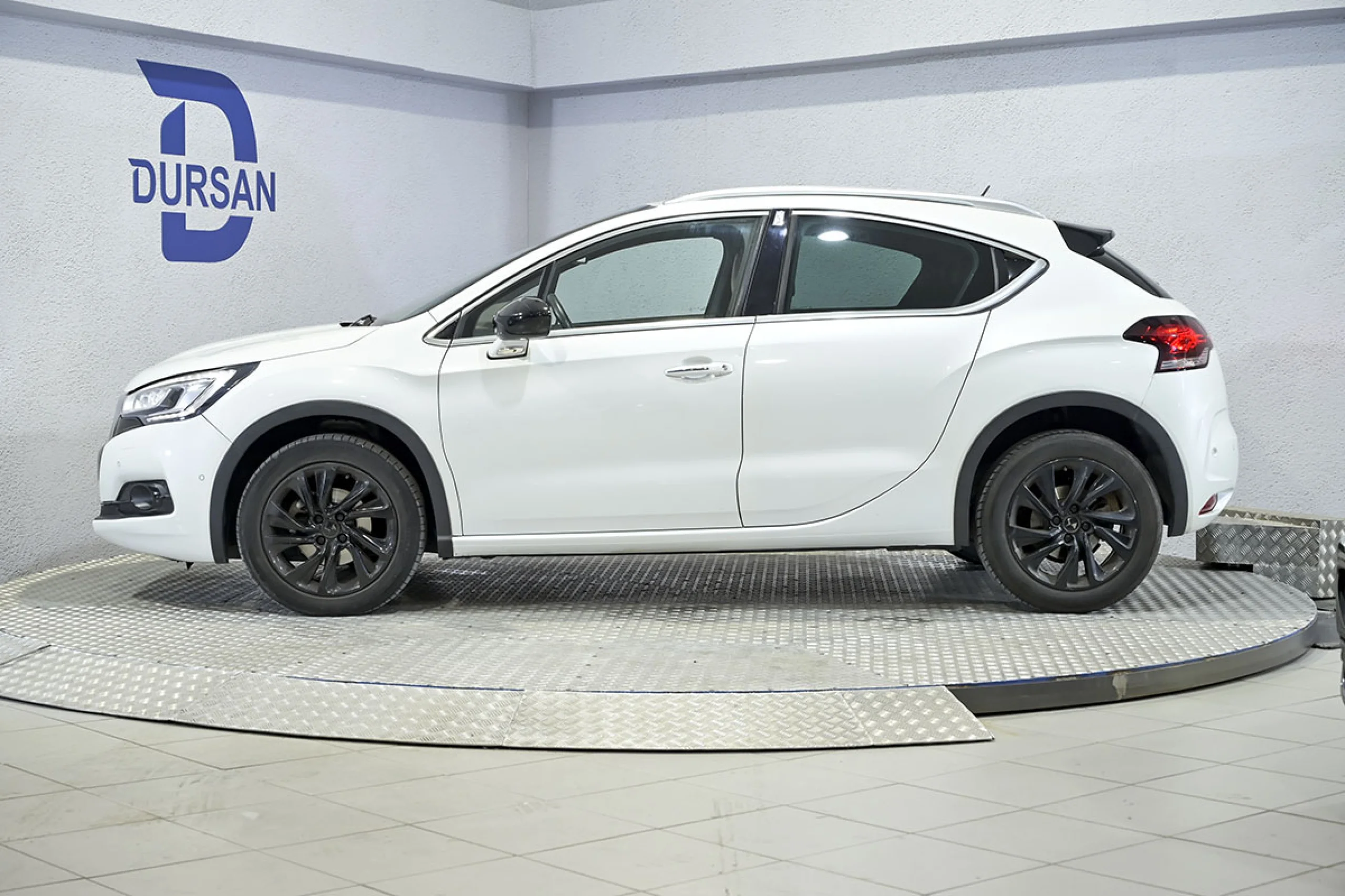 DS DS4 DS 4 Crossback 1.2 PureTech 130cv SS Desire - Foto 19