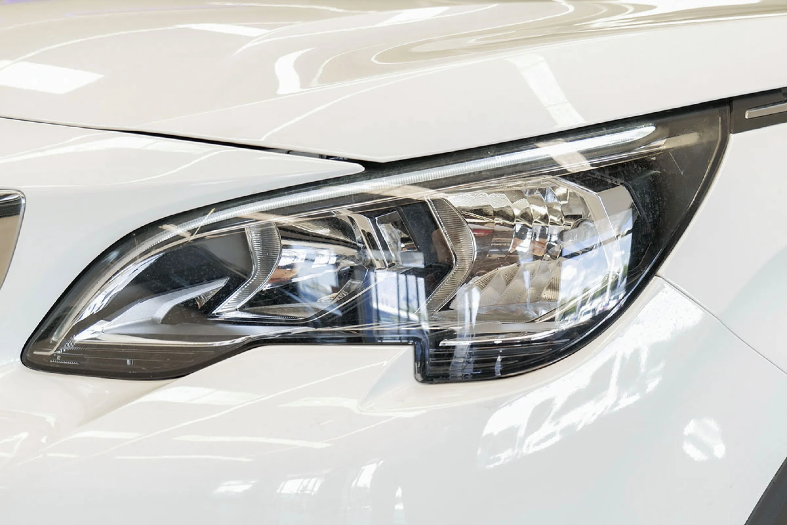 Peugeot 3008 1.5L BlueHDi 96kW 130CV SS Allure - Foto 19