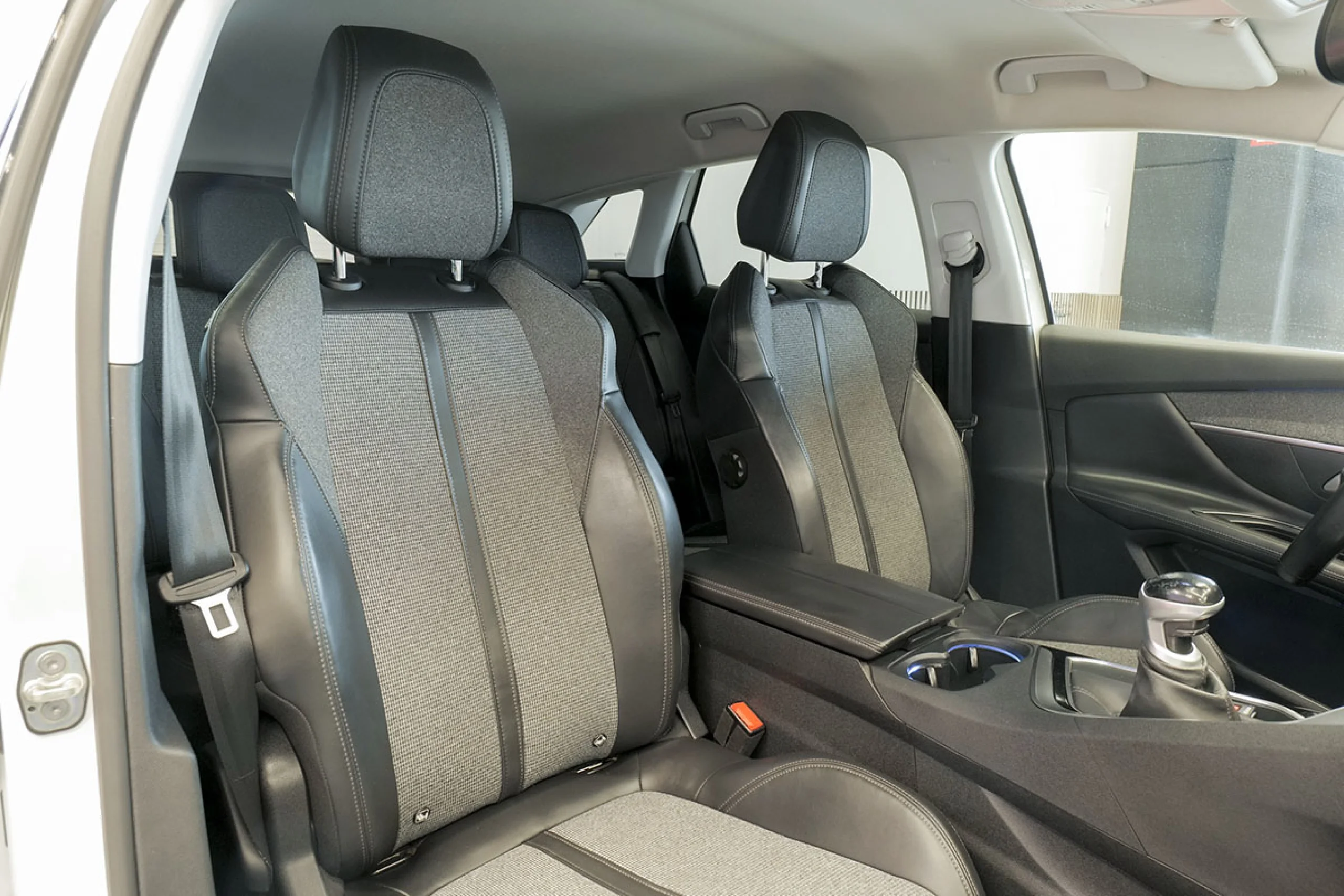 Peugeot 3008 1.5L BlueHDi 96kW 130CV SS Allure - Foto 26