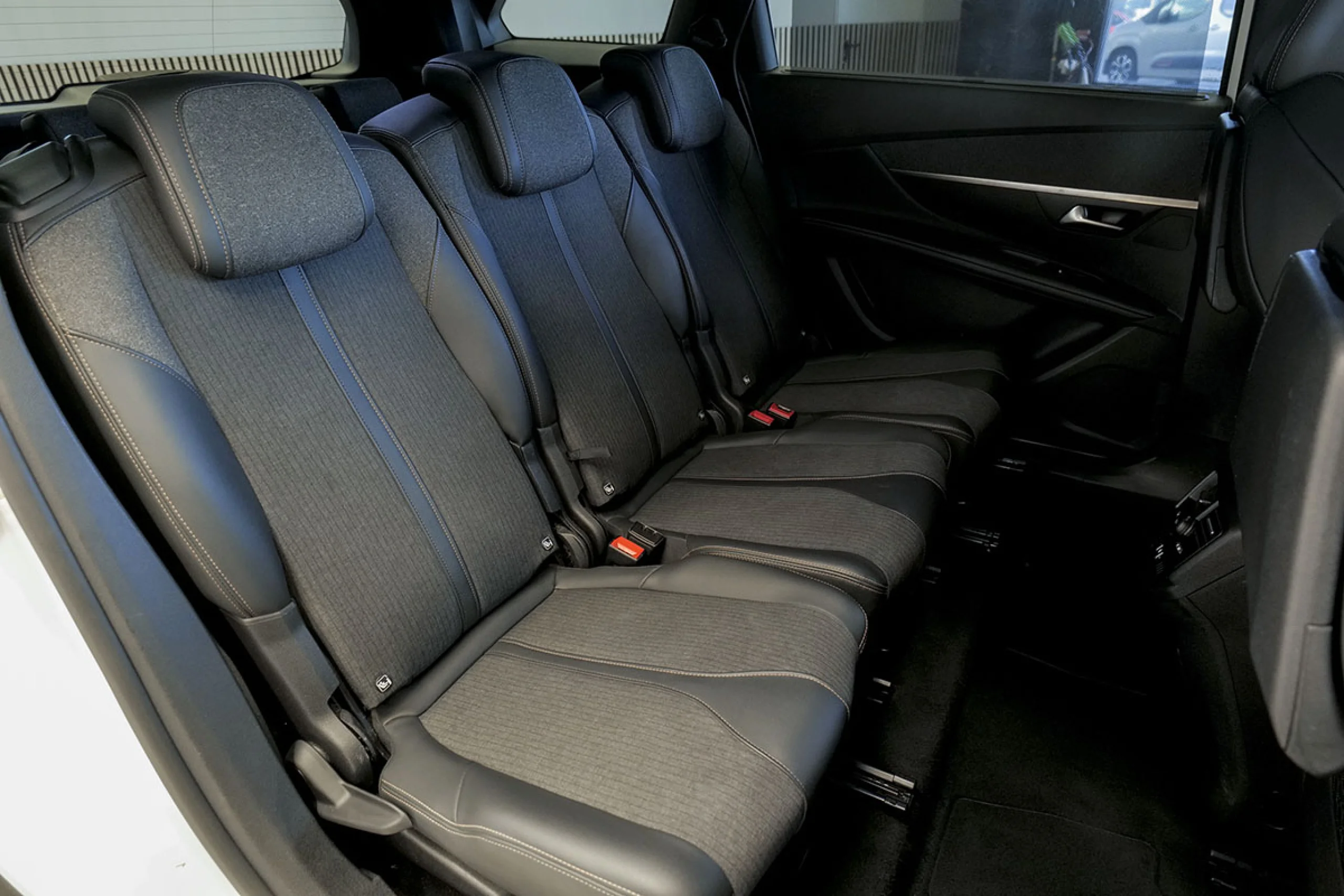 Peugeot 5008 GT Line 1.6 PureTech 132kW 180CV EAT8 - Foto 15