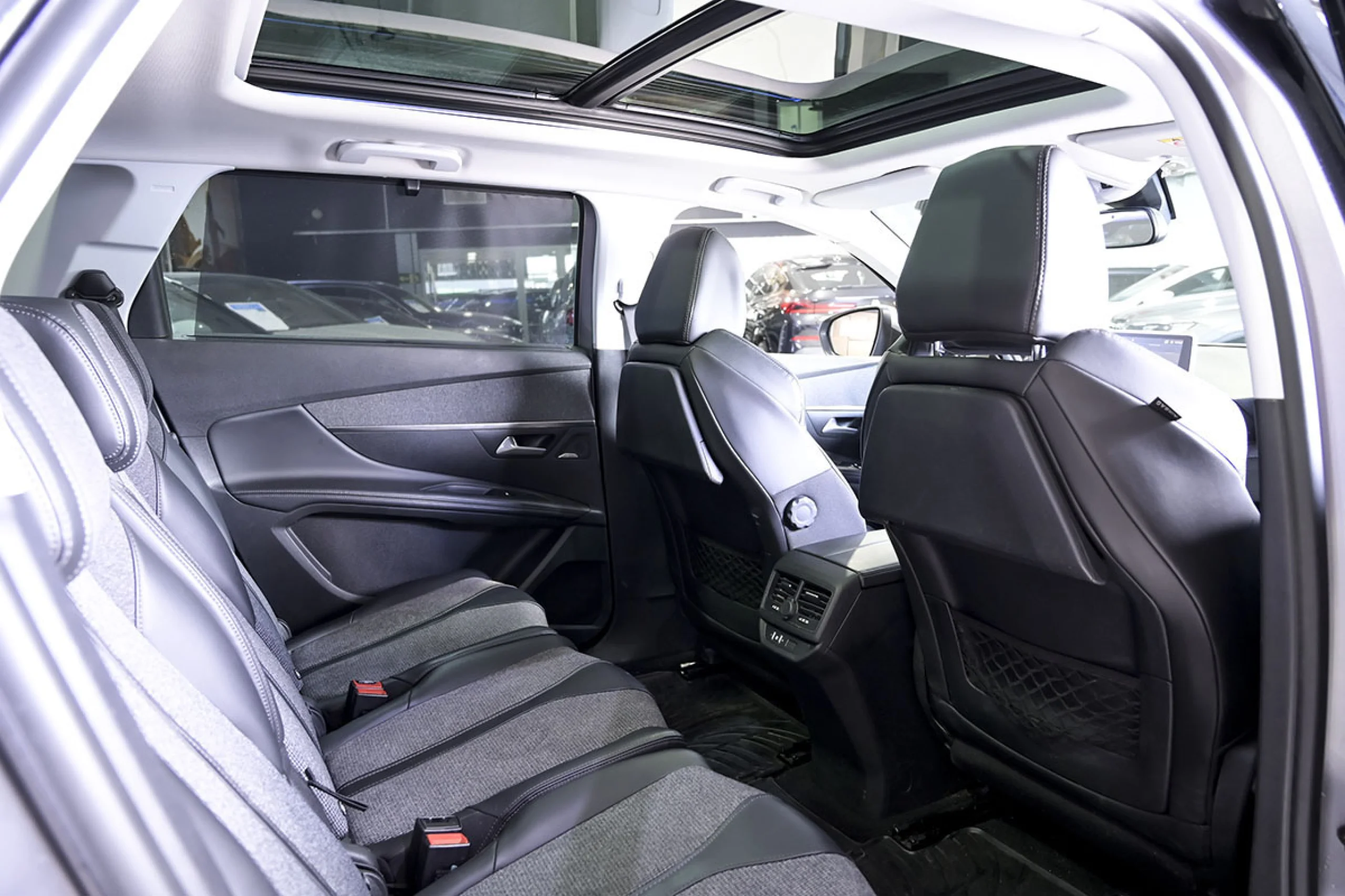 Peugeot 5008 Allure 2.0 BlueHDi 110KW 150CV - Foto 15