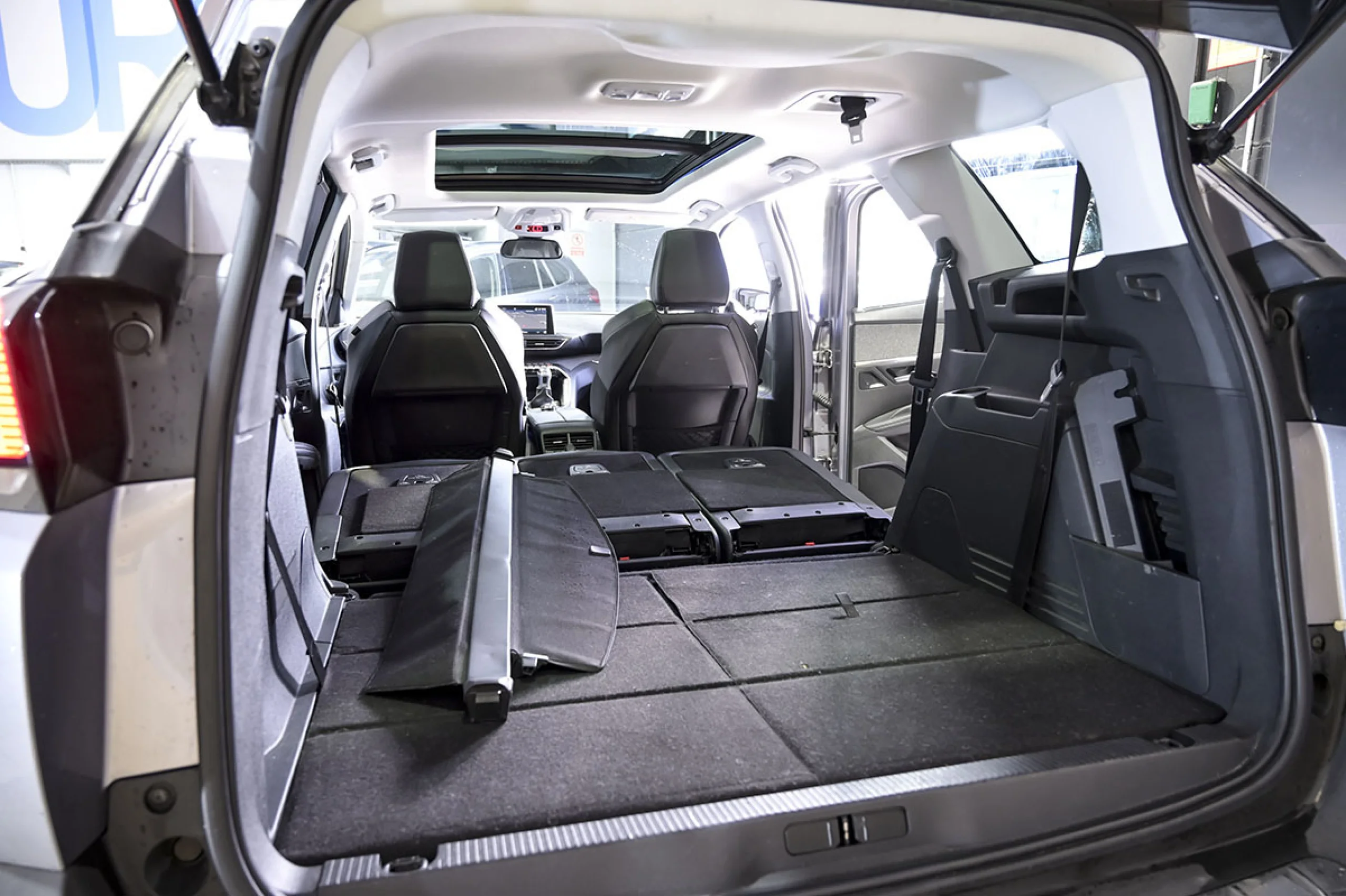 Peugeot 5008 Allure 2.0 BlueHDi 110KW 150CV - Foto 21