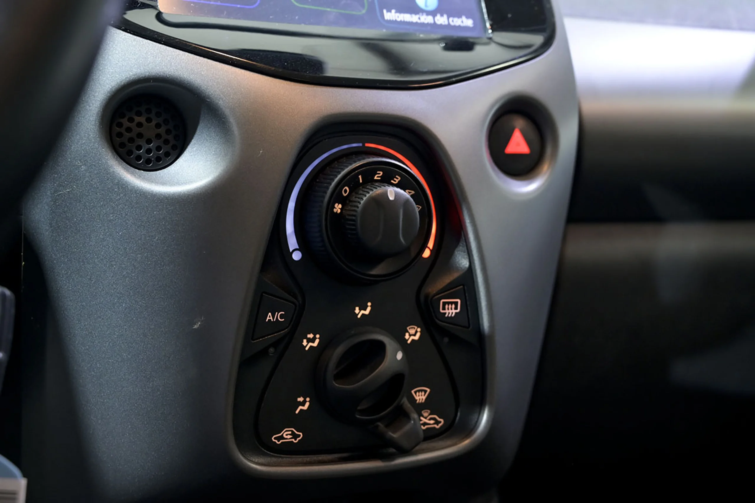 Toyota Aygo 1.0 X-Play - Foto 32