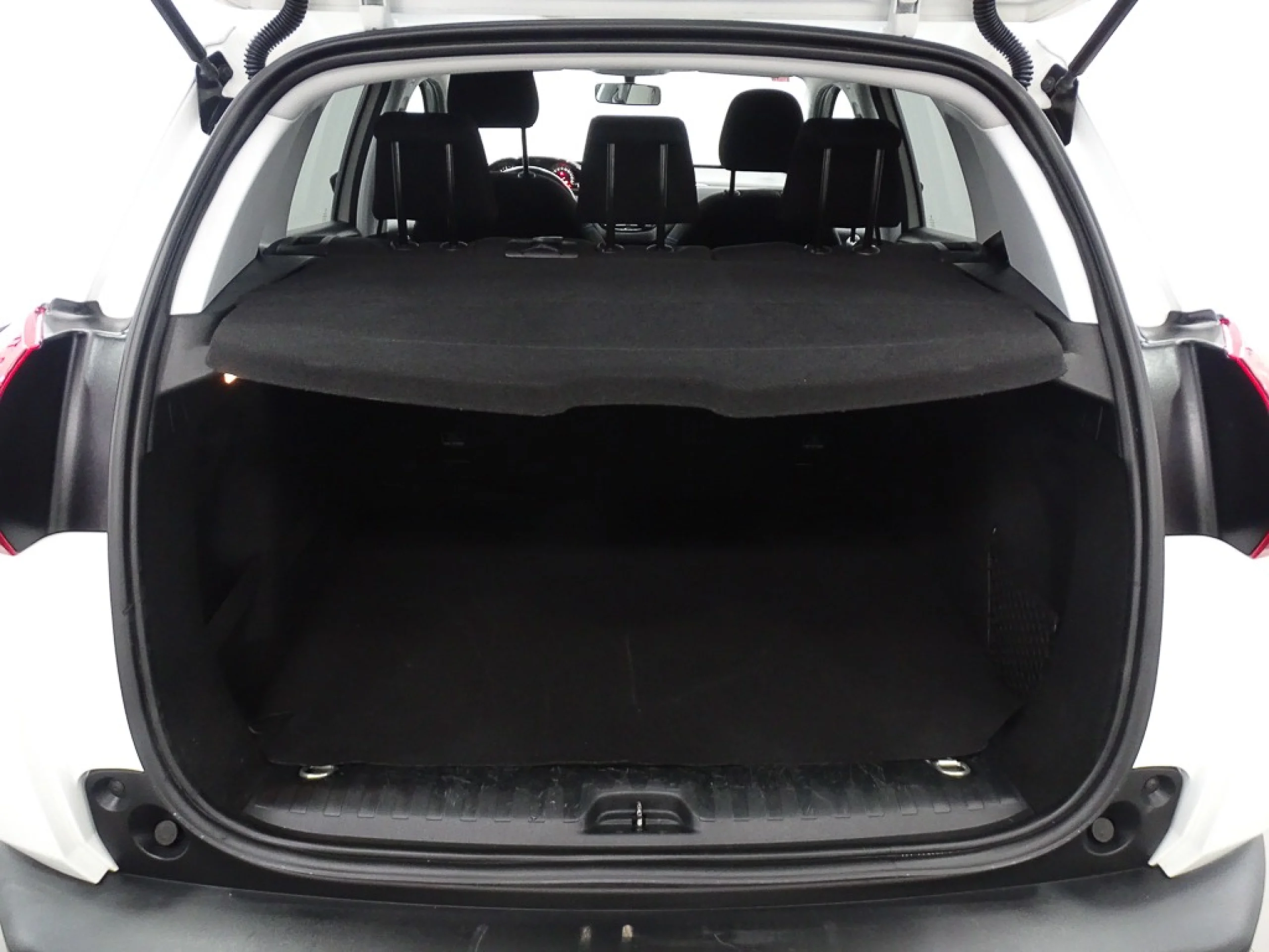 Peugeot 2008 Style 1.2L PureTech 60KW 82CV SS - Foto 13