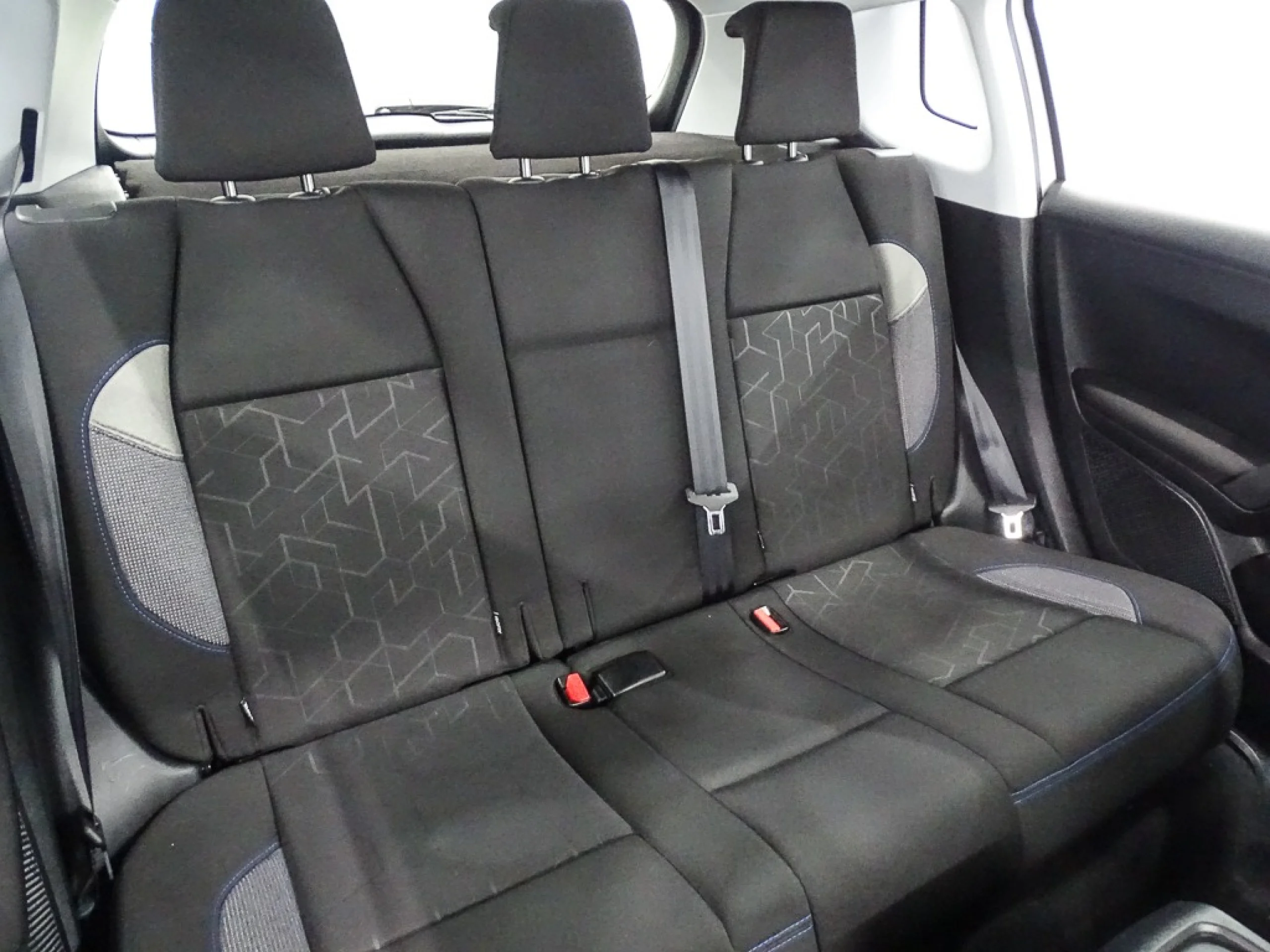 Peugeot 2008 Style 1.2L PureTech 60KW 82CV SS - Foto 16