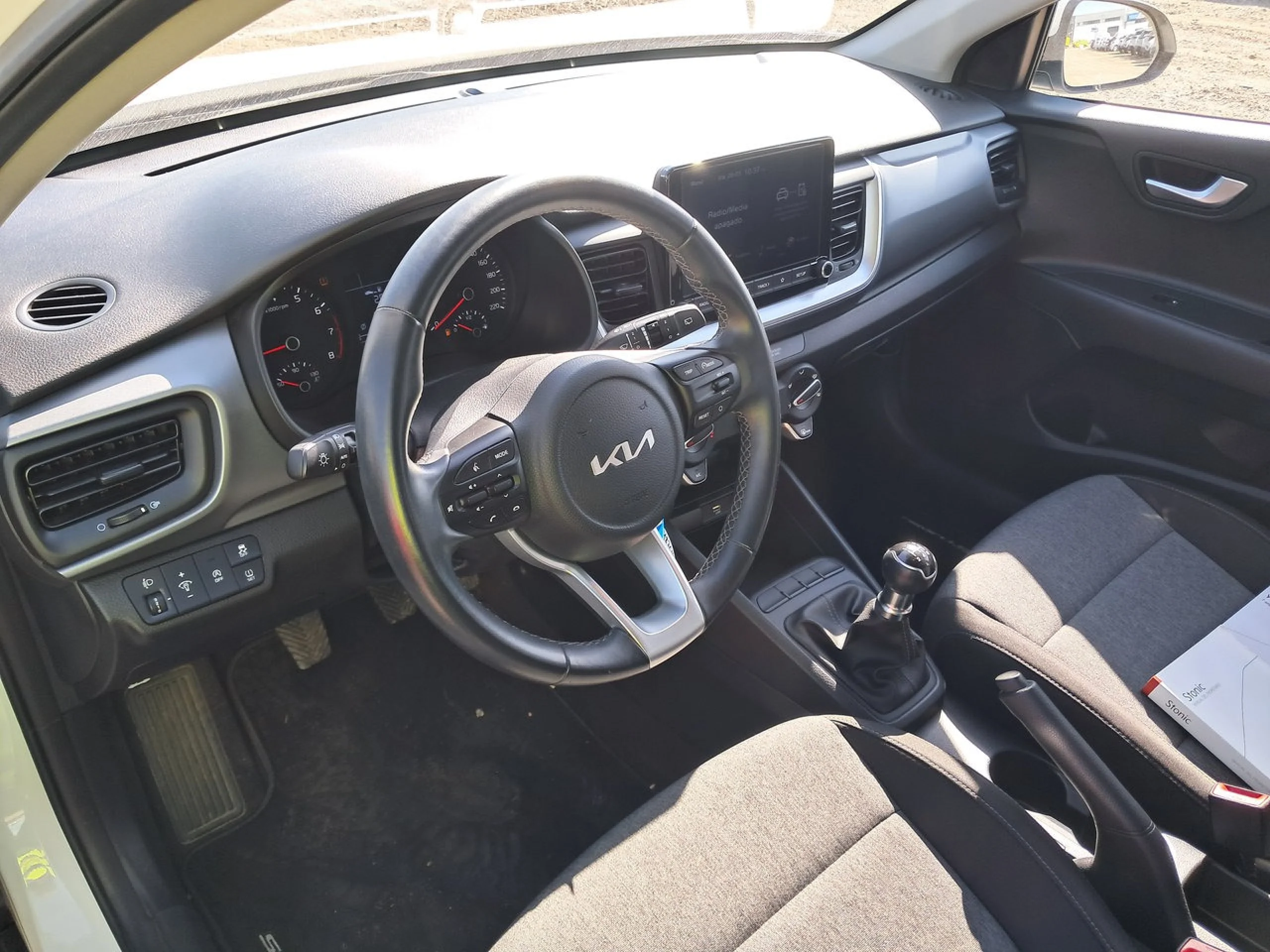 Kia Stonic 1.2 DPi 62kW (84CV) Concept - Foto 7