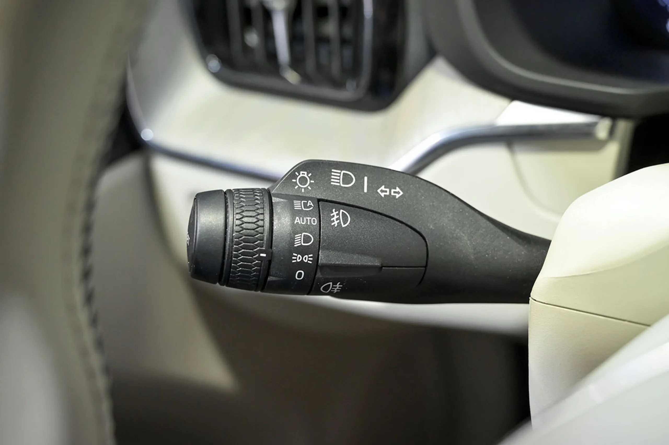 Volvo XC 60 XC60 2.0 T6 AWD Recharge Plus Dark Auto - Foto 43