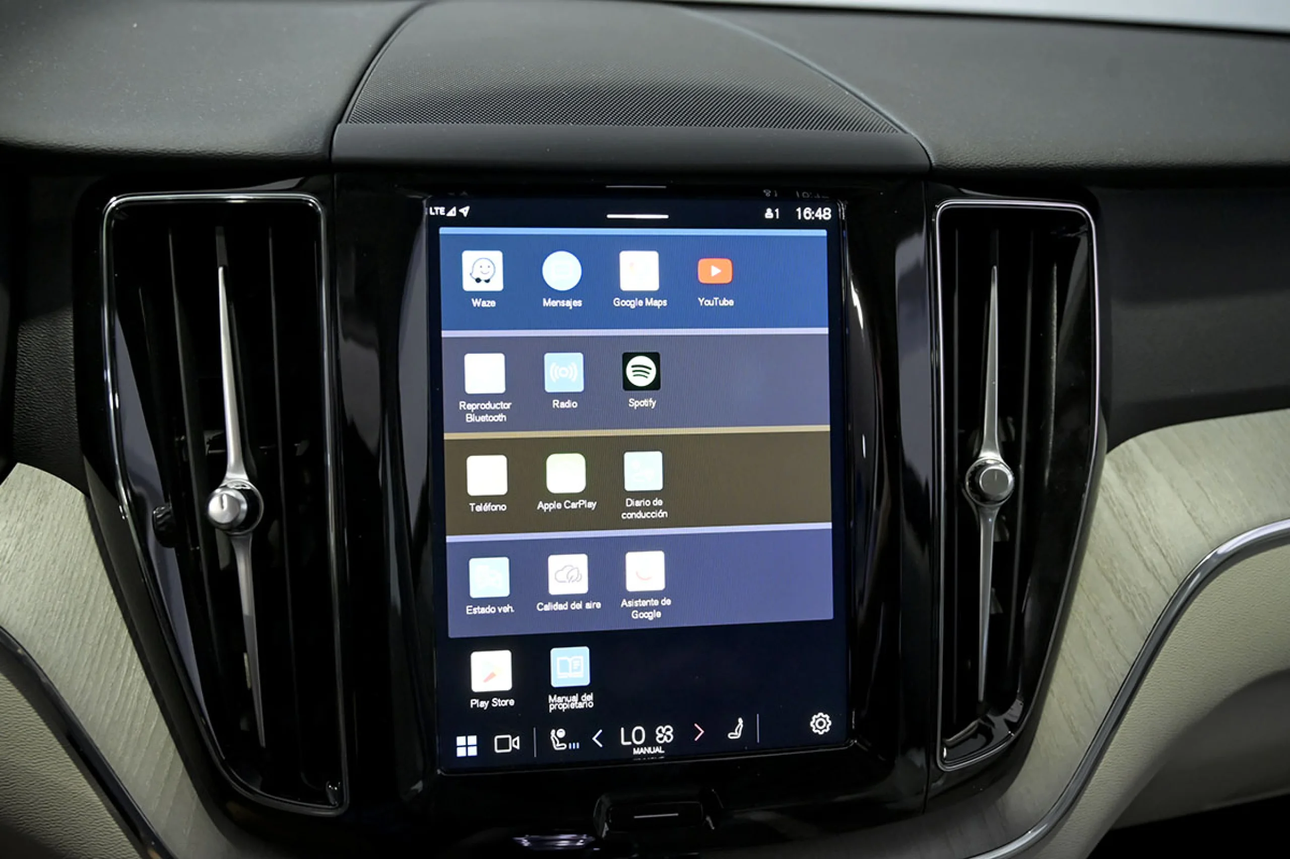 Volvo XC 60 XC60 2.0 T6 AWD Recharge Plus Dark Auto - Foto 31