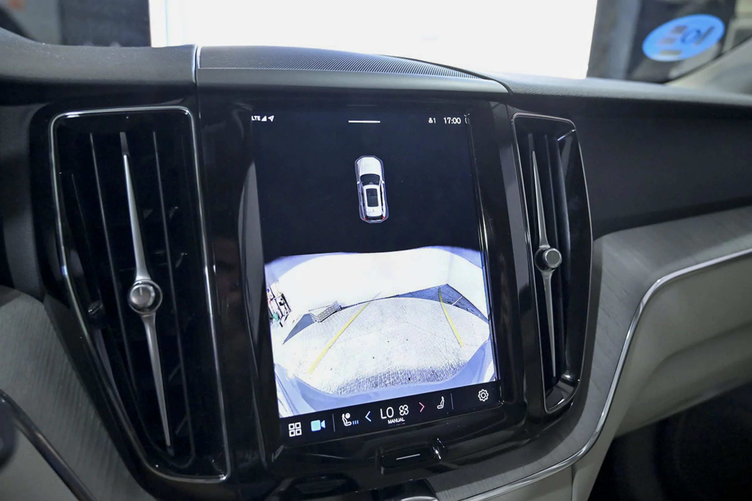 Volvo XC 60 XC60 2.0 T6 AWD Recharge Plus Dark Auto - Foto 32