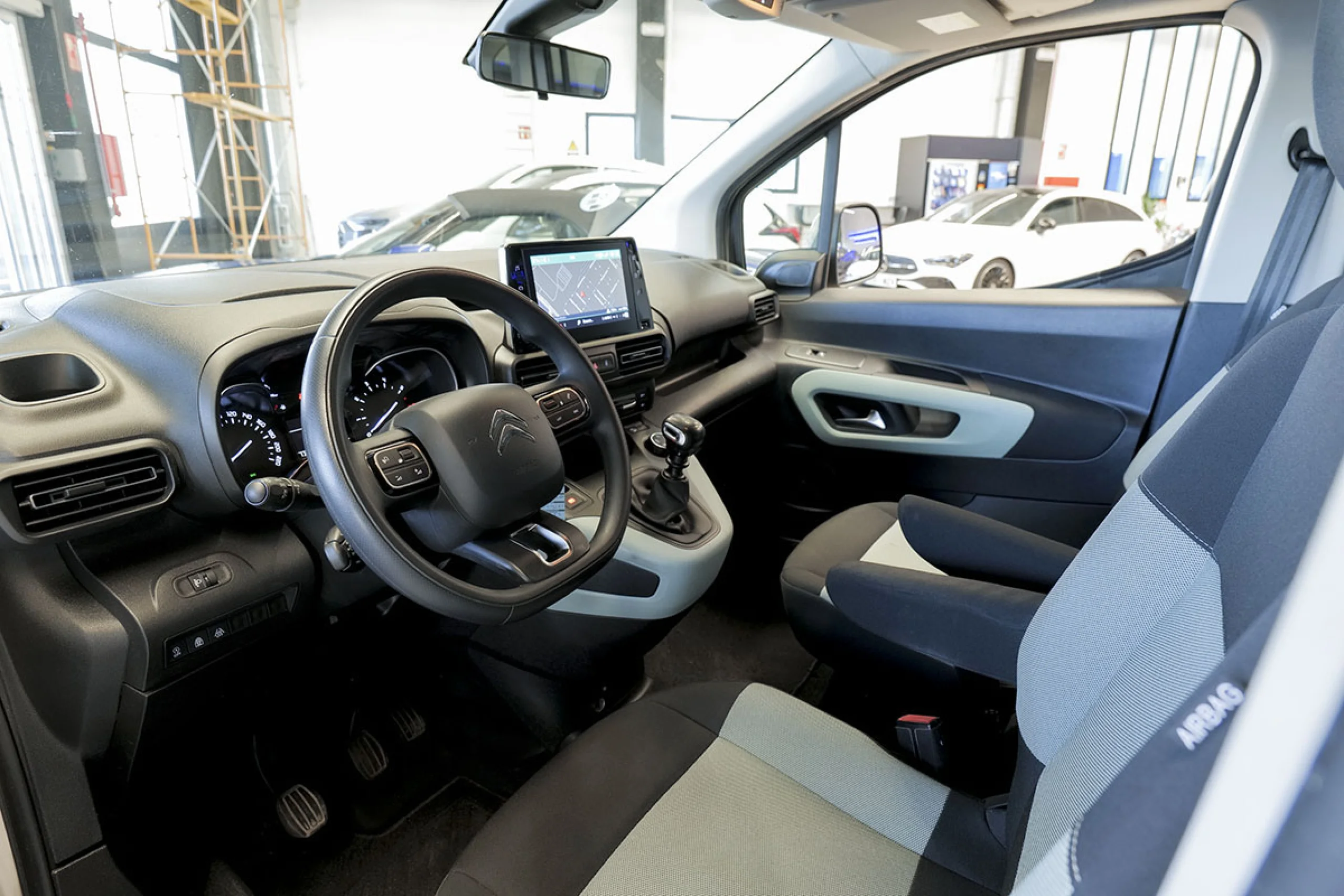 Citroen Berlingo Talla M BlueHDi 130 SS 6v SHINE - Foto 4