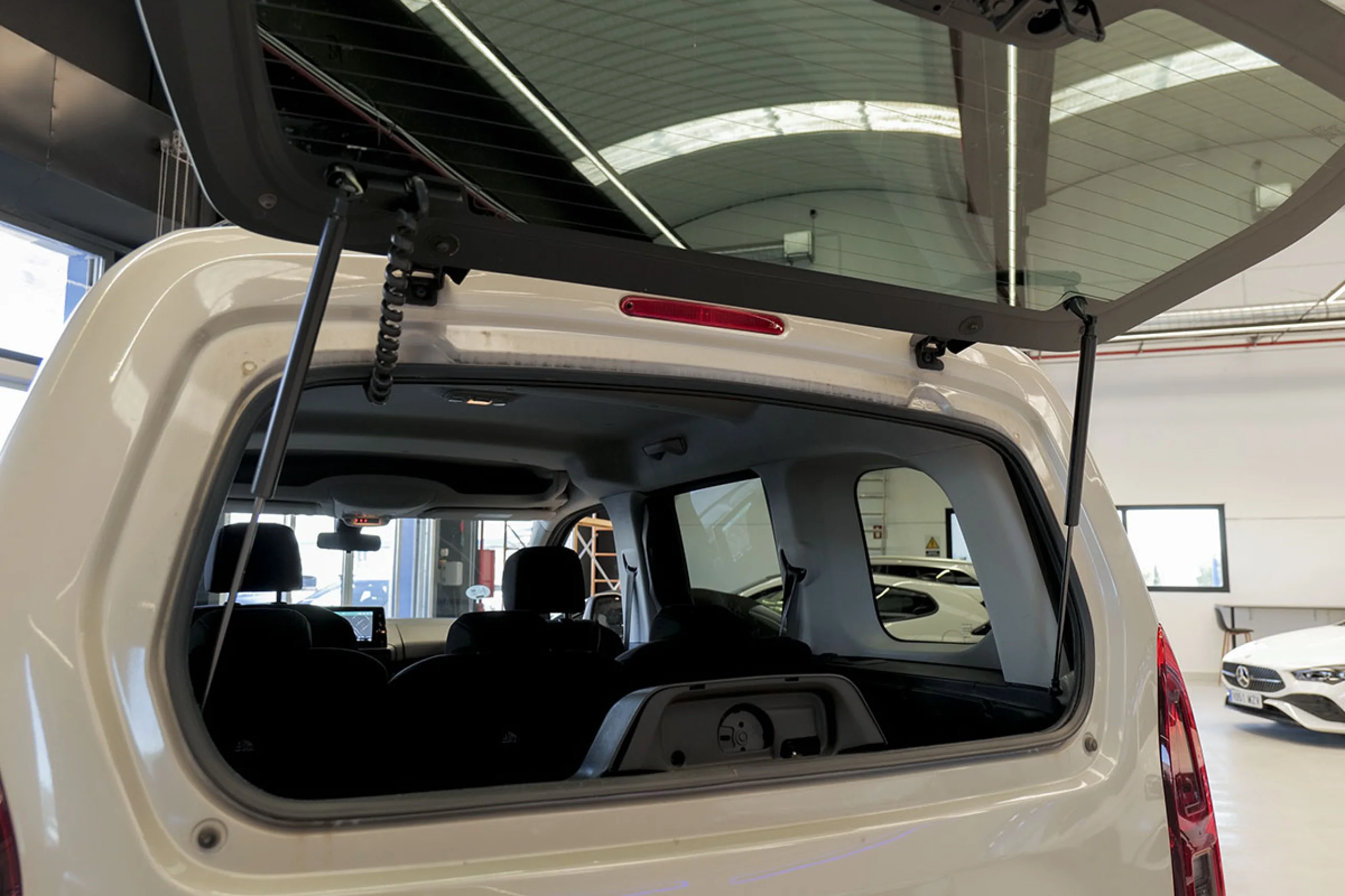 Citroen Berlingo Talla M BlueHDi 130 SS 6v SHINE - Foto 12