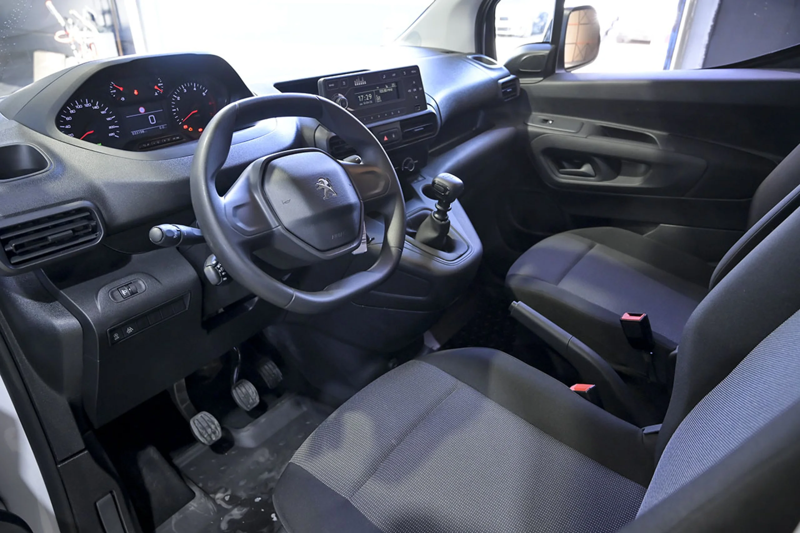 Peugeot Rifter Active Pack Standard BlueHDi 73kW - Foto 6