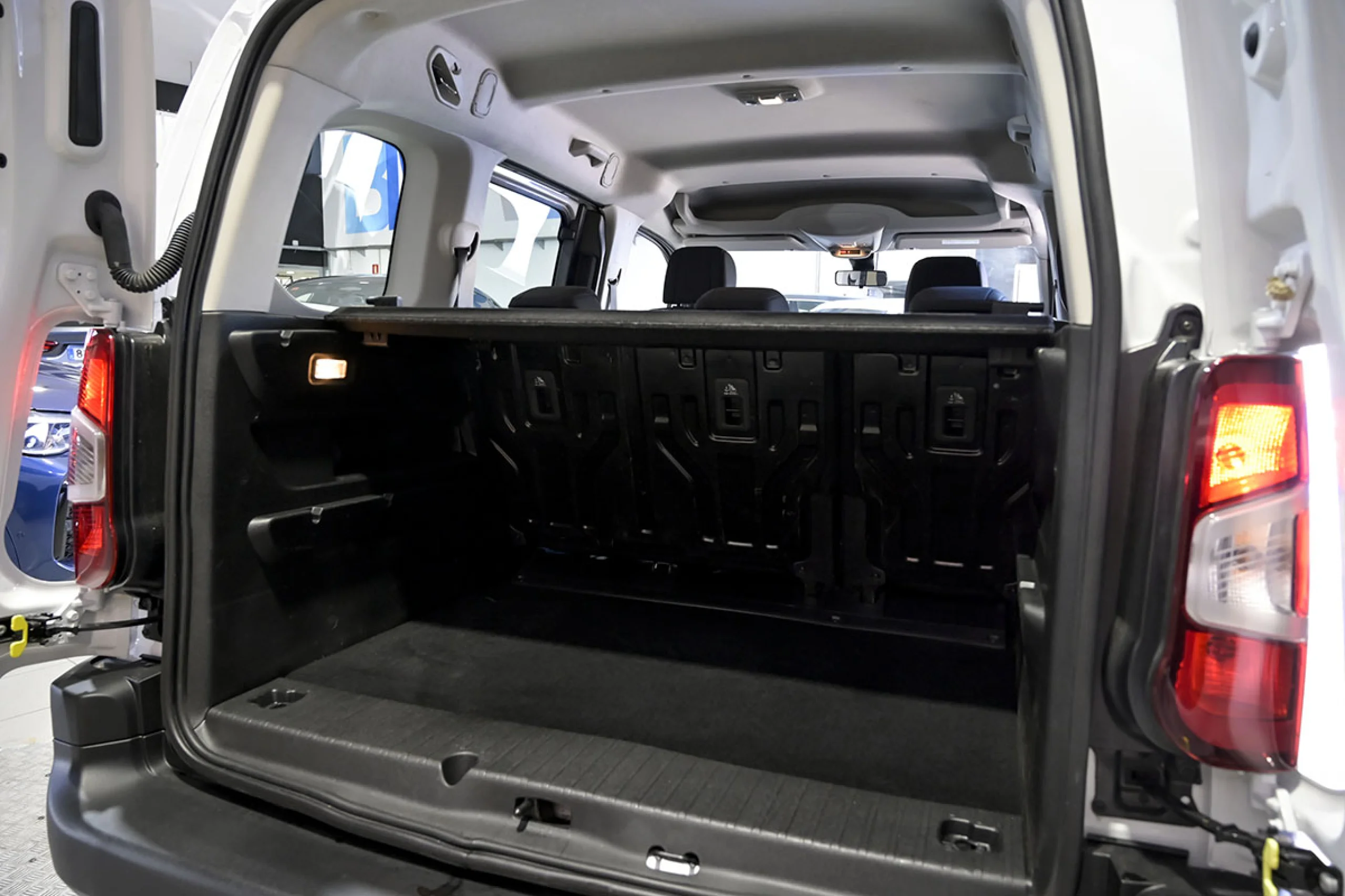 Peugeot Rifter Active Pack Standard BlueHDi 73kW - Foto 13