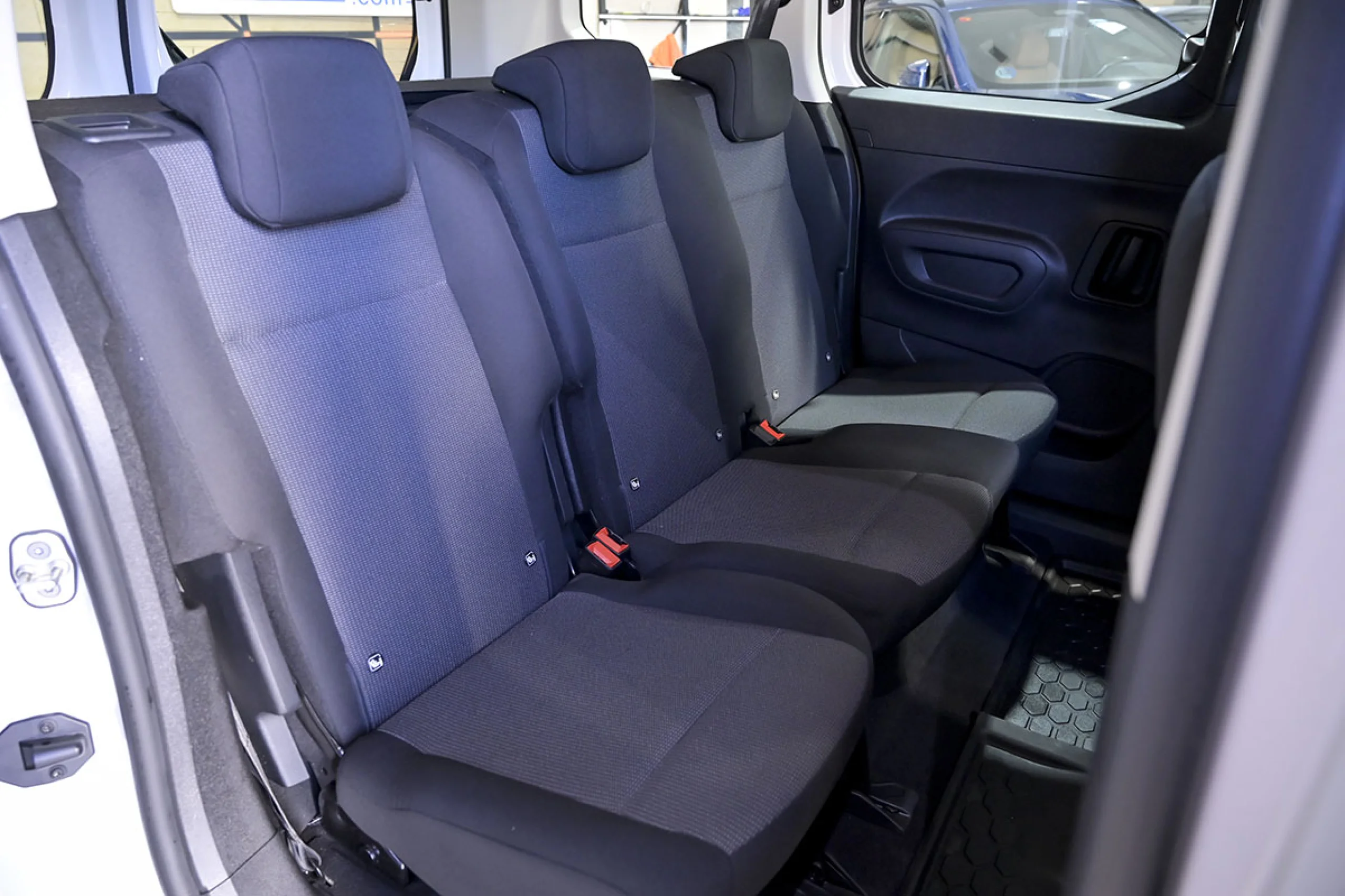 Peugeot Rifter Active Pack Standard BlueHDi 73kW - Foto 18