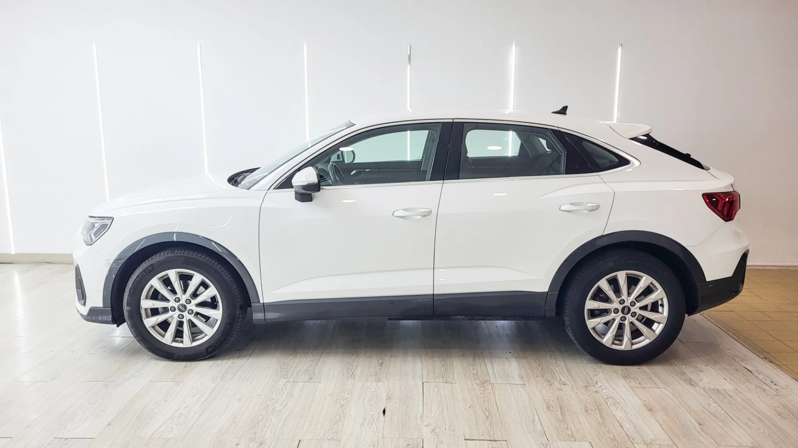 Audi Q3 SPORTBACK Advanced 35 TDI 110kW 150CV S tronic - Foto 13