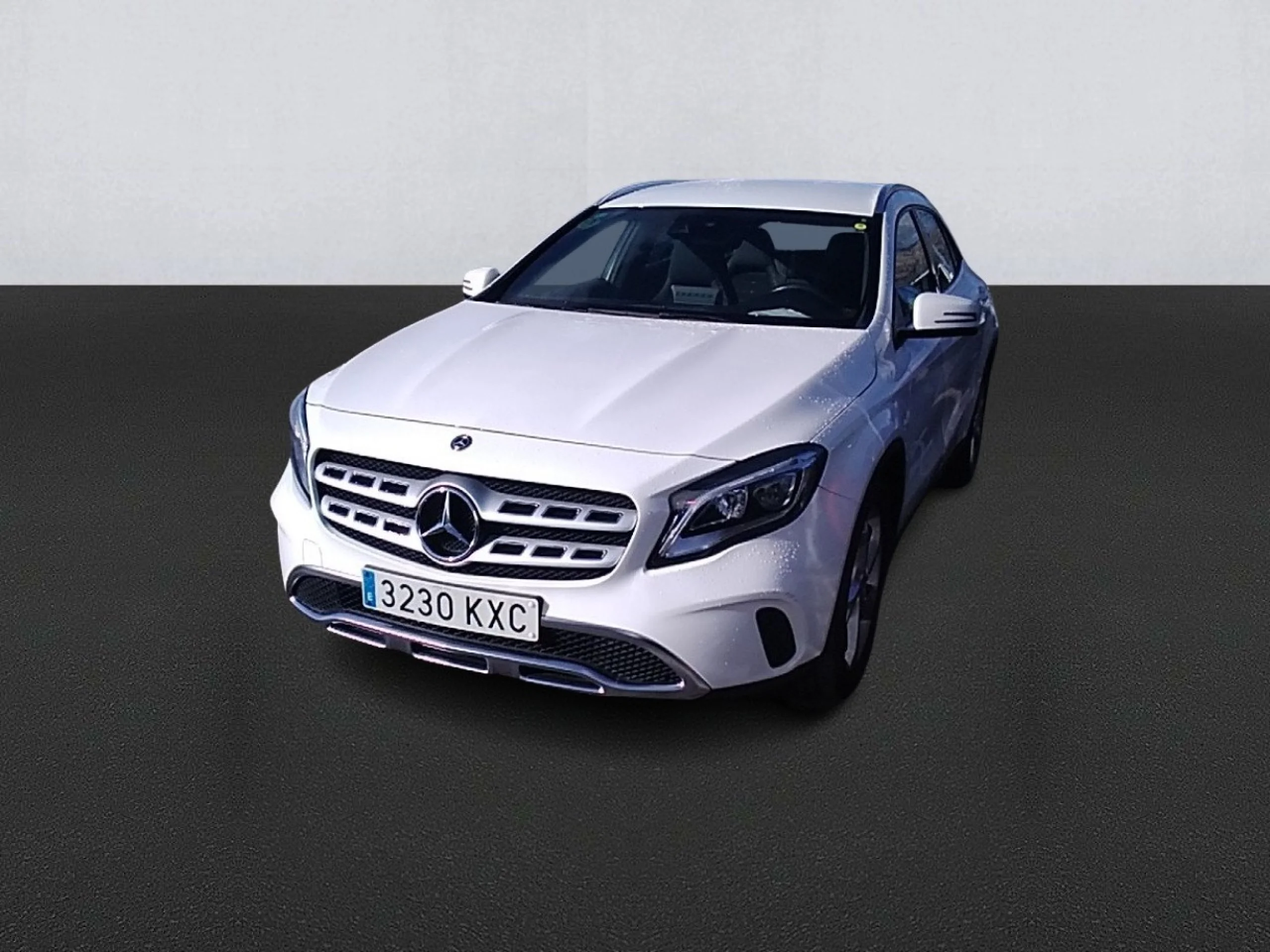 Mercedes-Benz GLA 180 MERCEDES GLA-CLASS GLA 180 - Foto 1