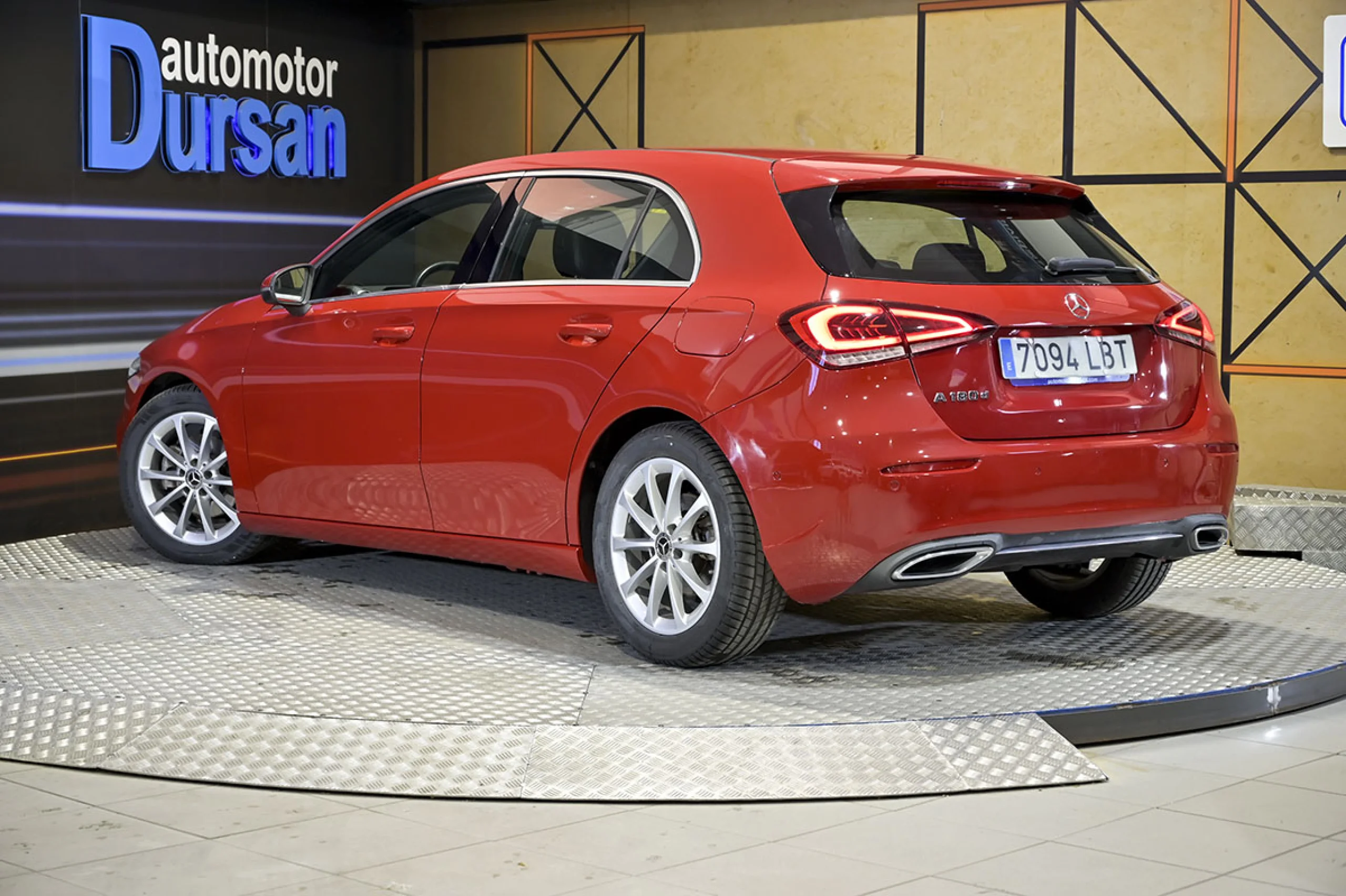 Mercedes-Benz A 180 MERCEDES-BENZ Clase A A 180 d - Foto 4