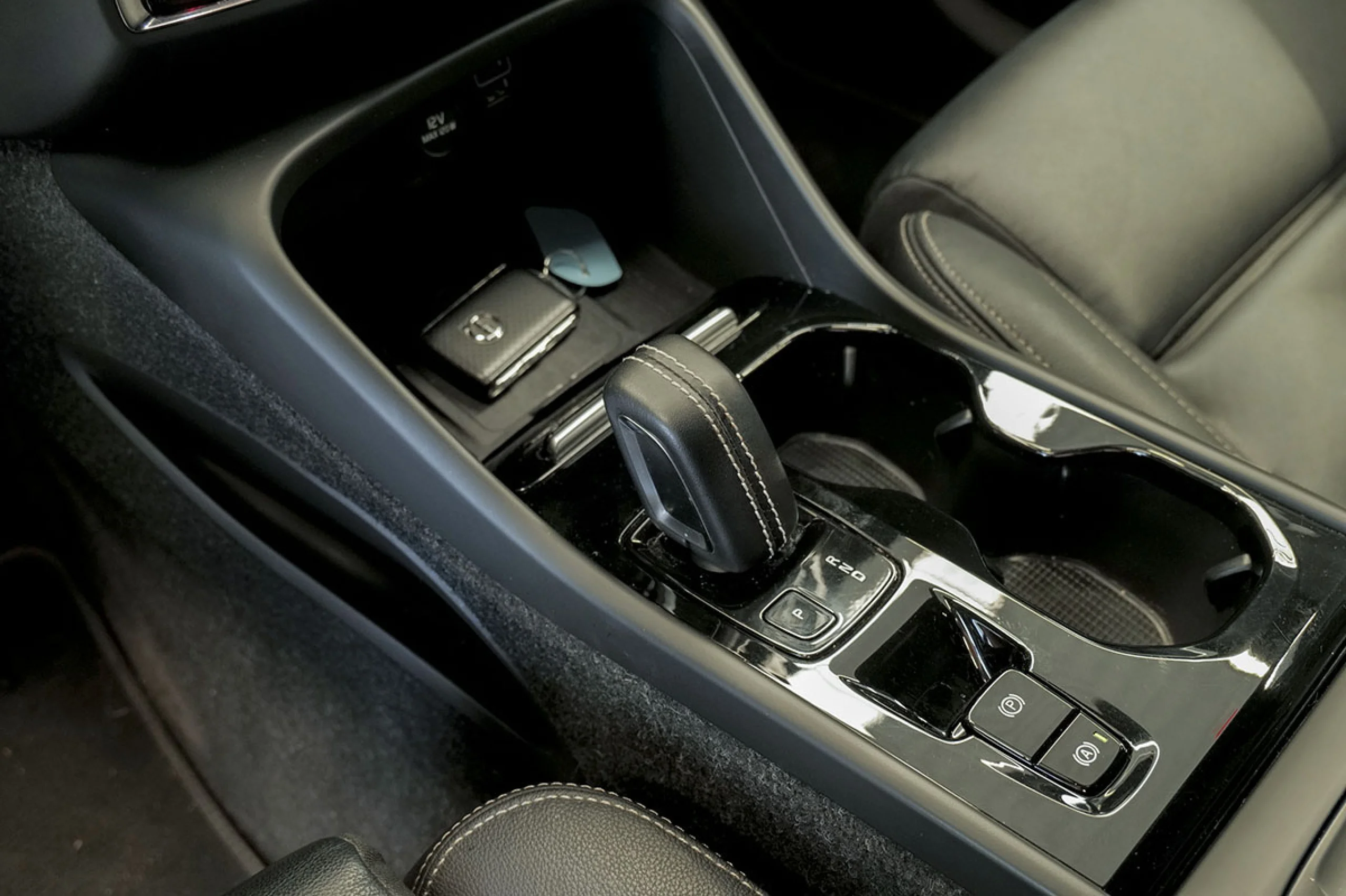 Volvo XC 40 XC40 2.0 T5 AWD RDesign Auto - Foto 31