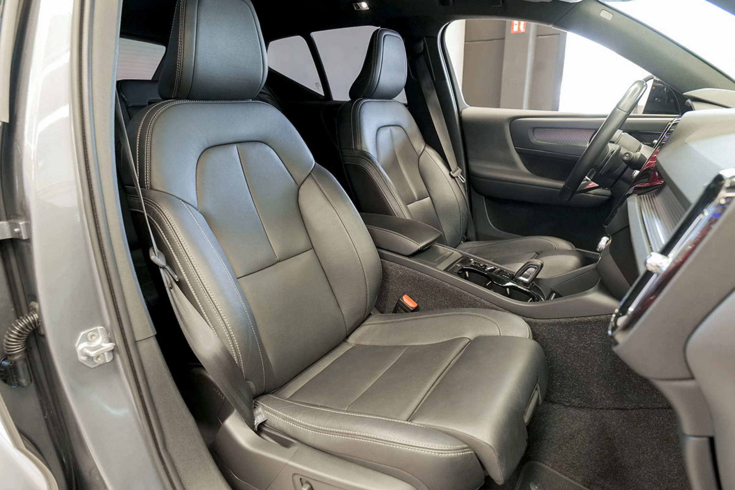 Volvo XC 40 XC40 2.0 T5 AWD RDesign Auto - Foto 32
