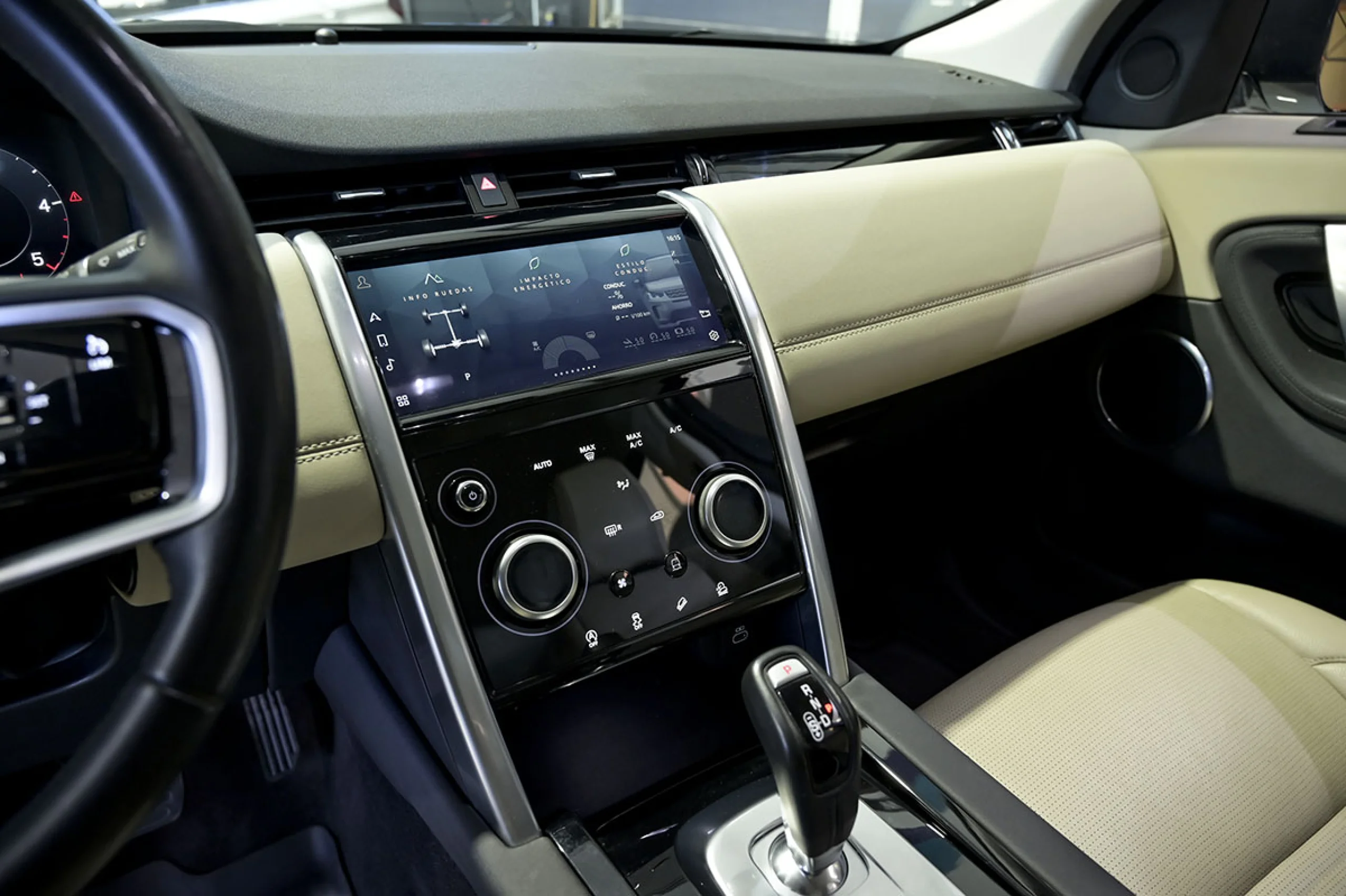 Land Rover Discovery Sport 2.0D TD4 163 PS AWD Auto MHEV SE - Foto 26